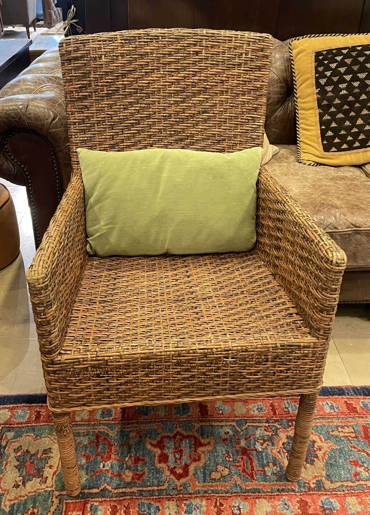 Rushed Arm Chair with Green Lumbar Pillow (0NX007)