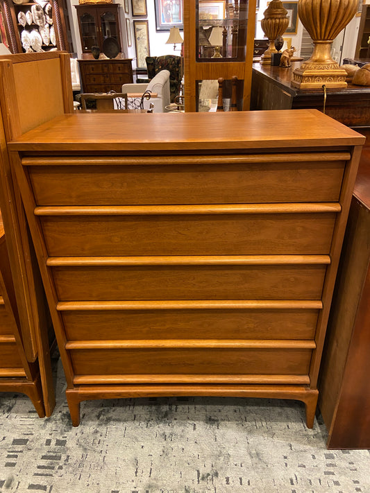 Lane Furniture 5-Drawer Dresser (27058)