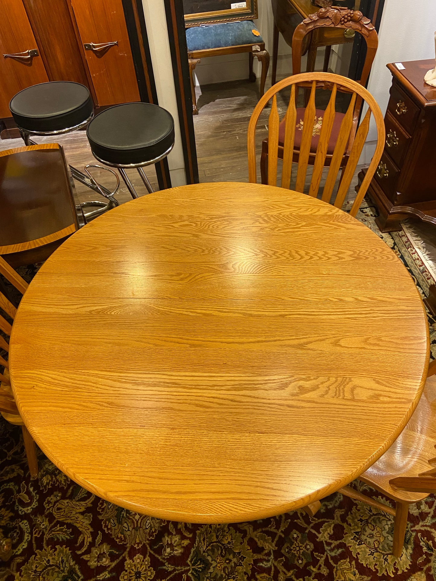 Oak Dining Table with Six Chairs (27060)
