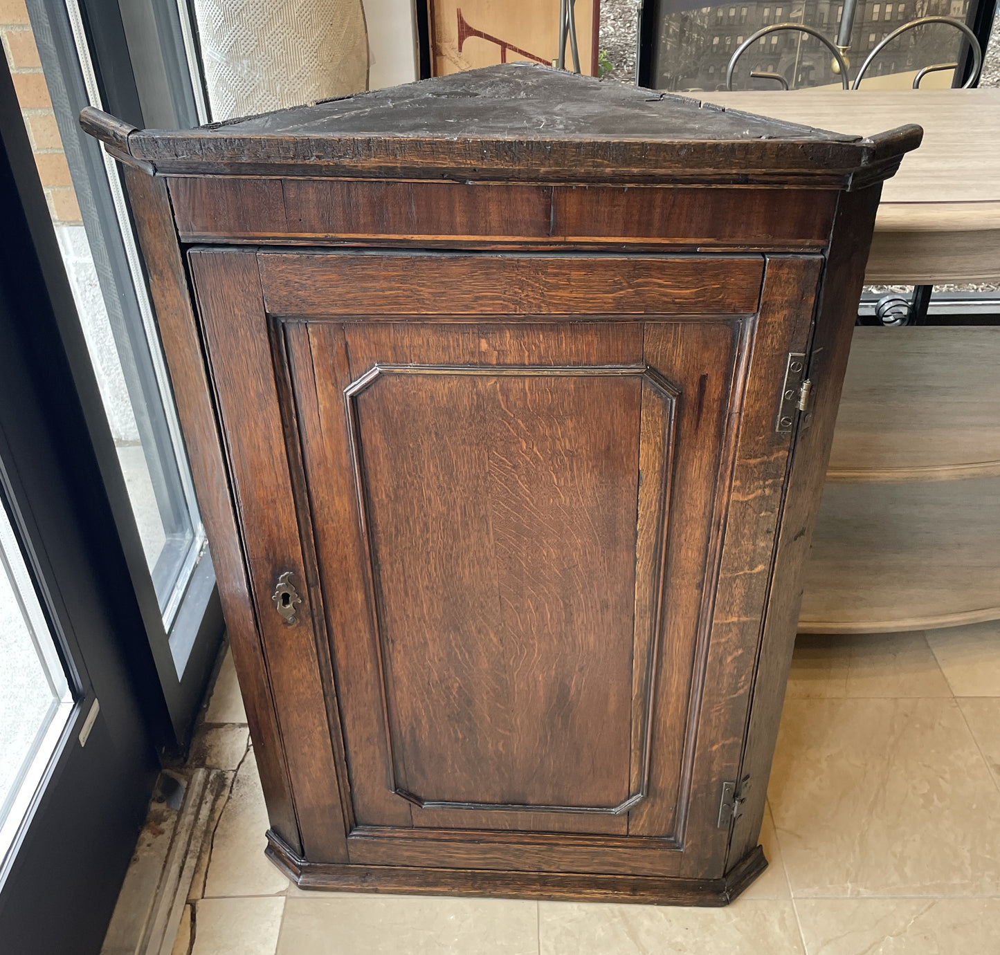 Antique Hanging Corner Cabinet (0NW007)