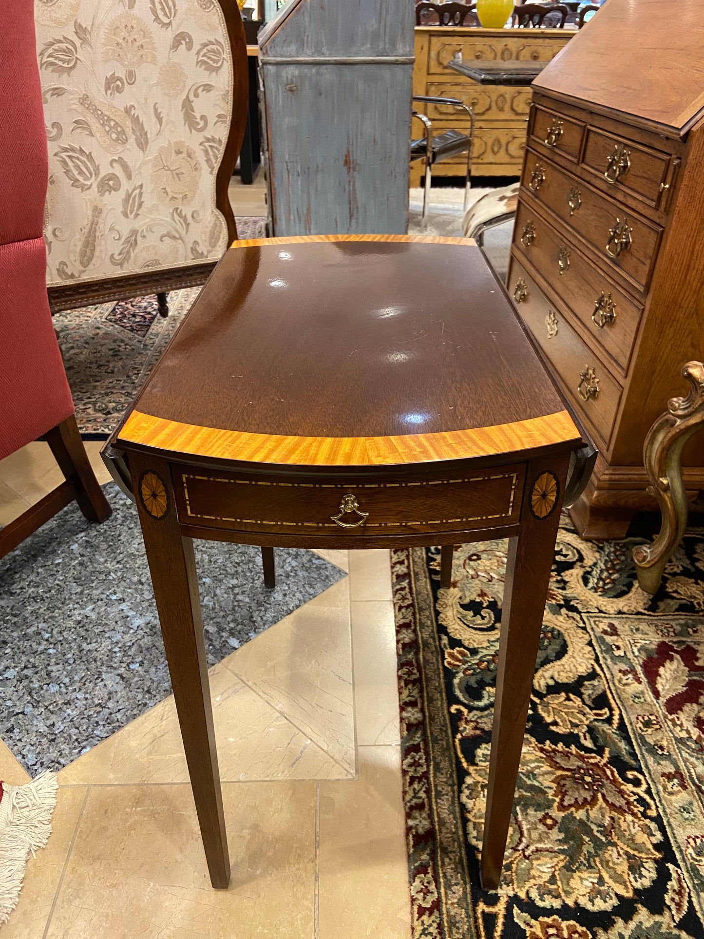 Drop Leaf End Table with Inlay (27062)