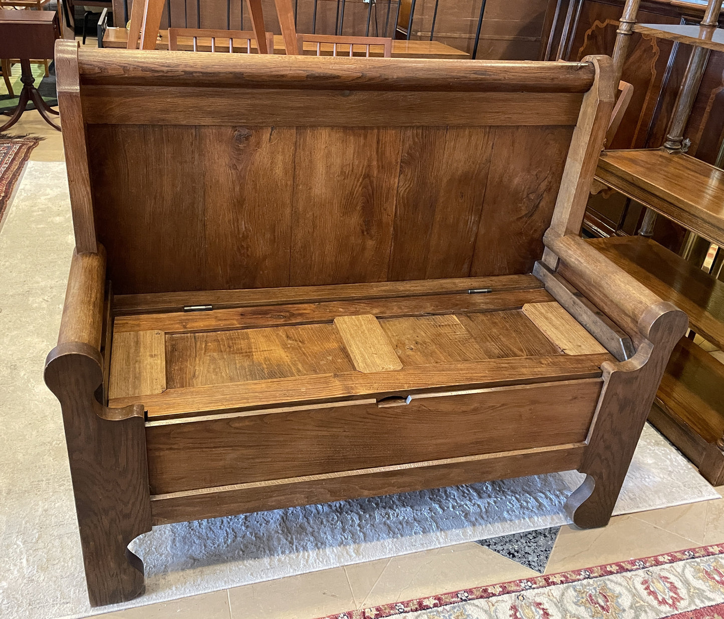 Antique French Settle (0NW00D)