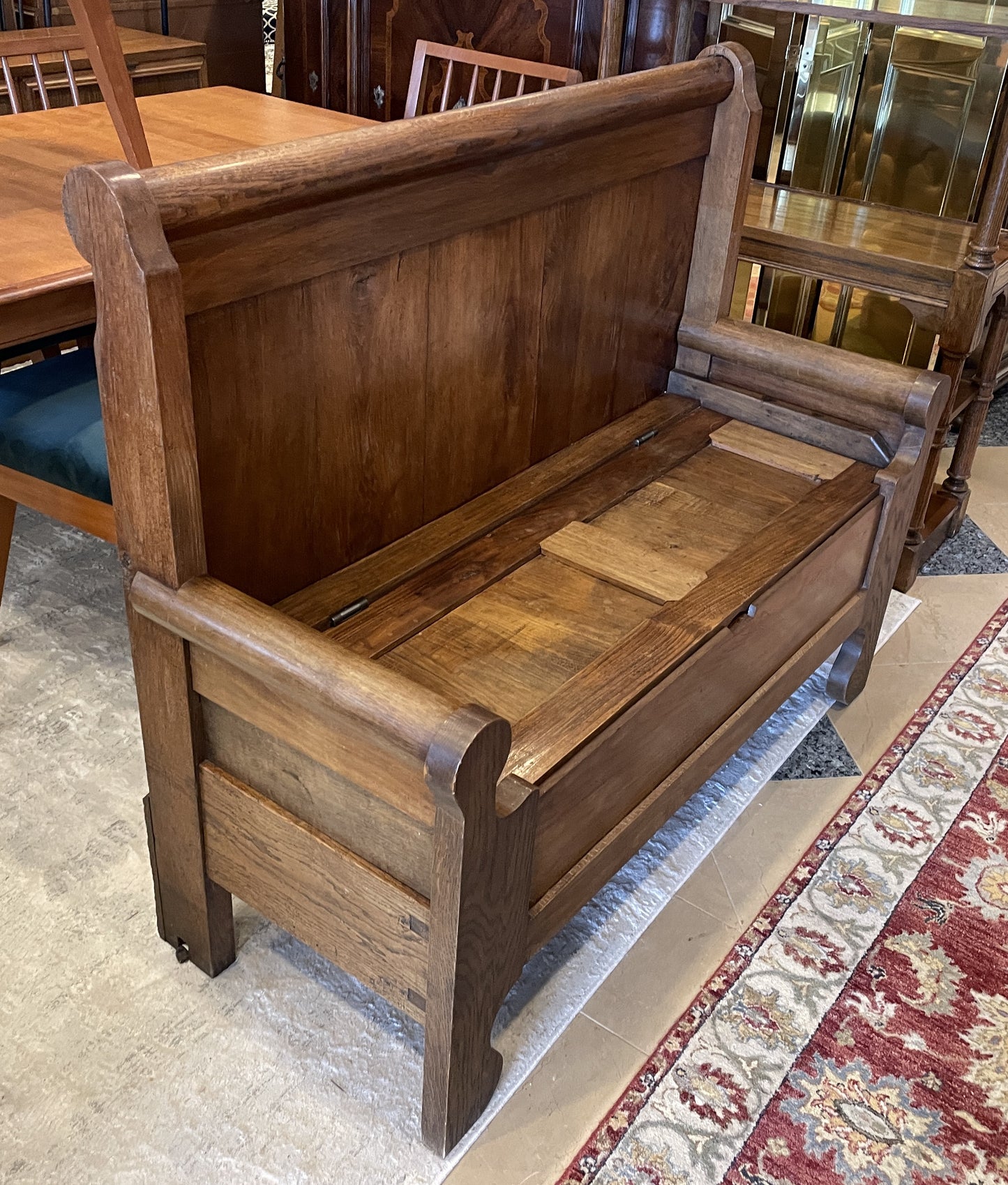Antique French Settle (0NW00D)