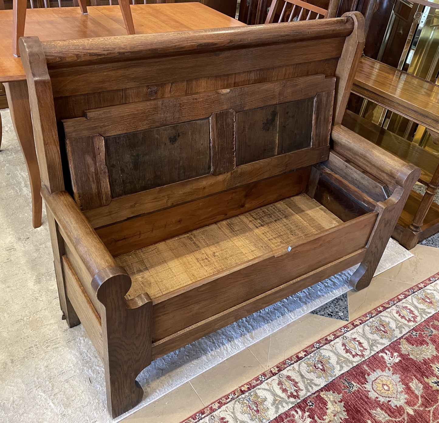 Antique French Settle (0NW00D)