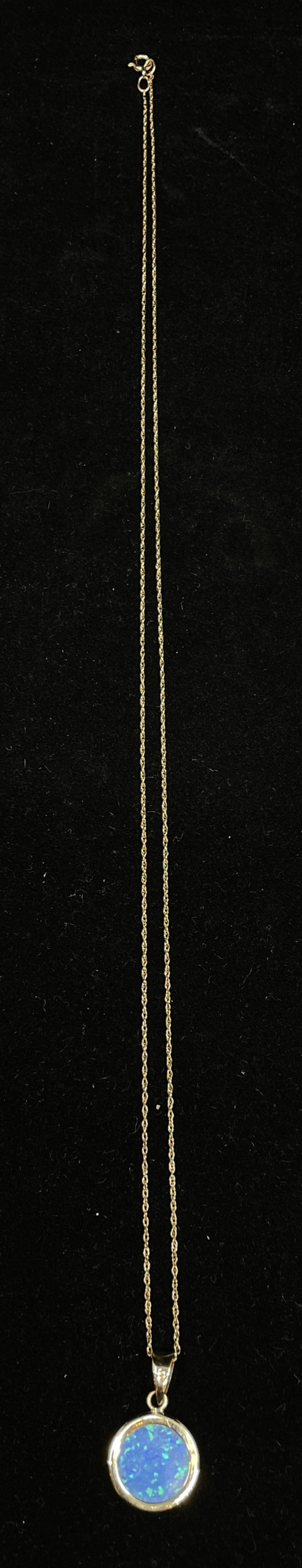 14K Gold and Round Opal Necklace (0KA003)