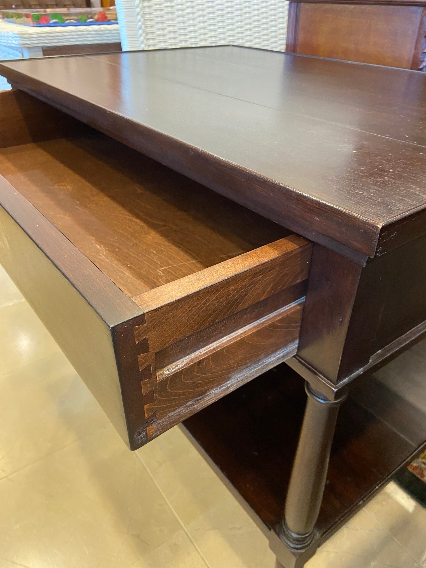 Pair of Dessin Fournir Nightstands (ZYXXED)