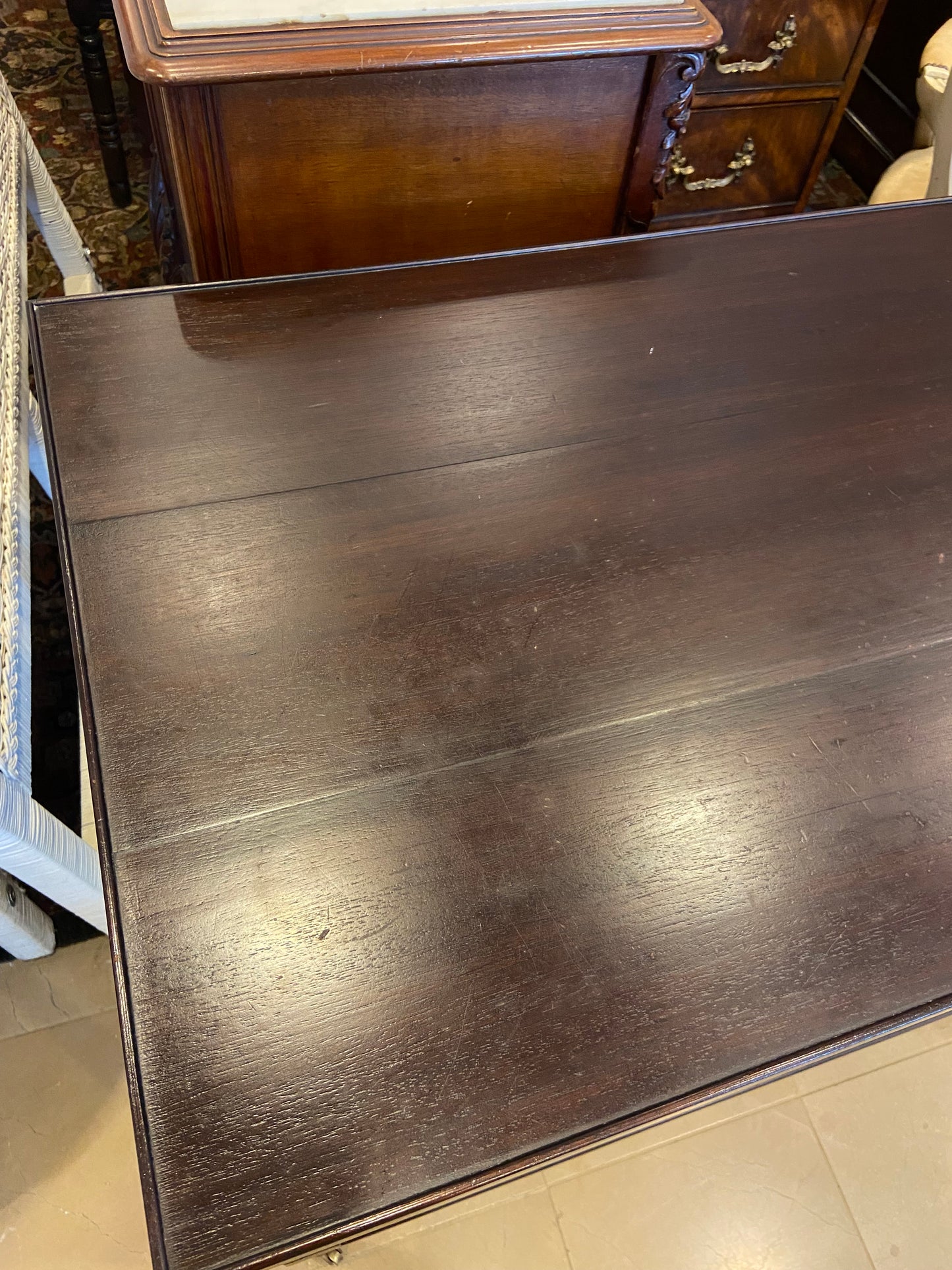 Pair of Dessin Fournir Nightstands (ZYXXED)