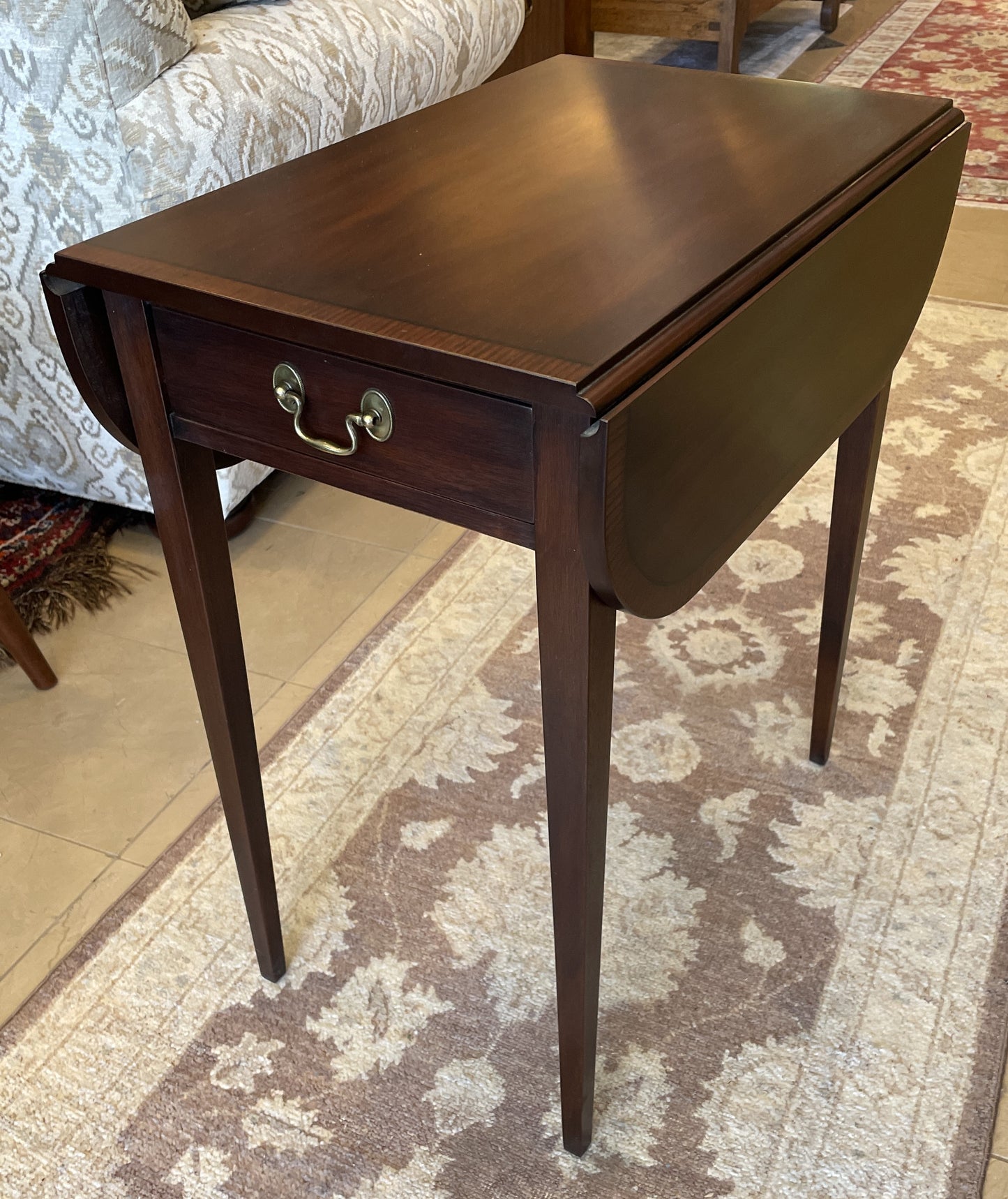 Henkel Harris Pembroke Table (0C400N)
