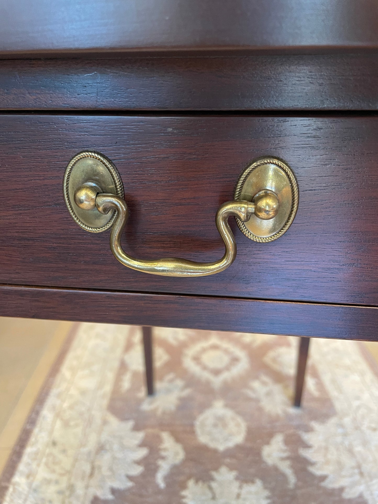 Henkel Harris Pembroke Table (0C400N)