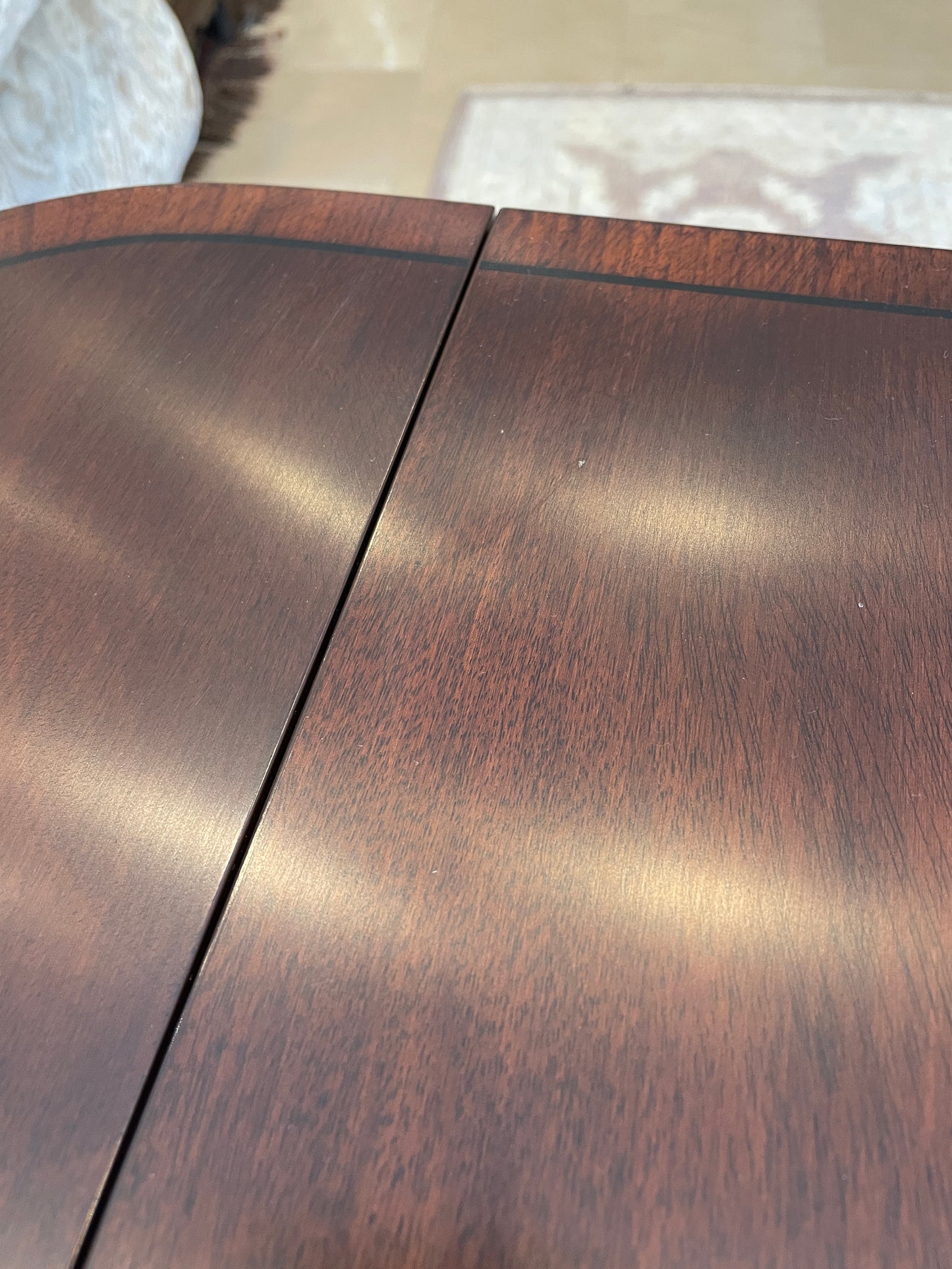 Henkel Harris Pembroke Table (0C400N)