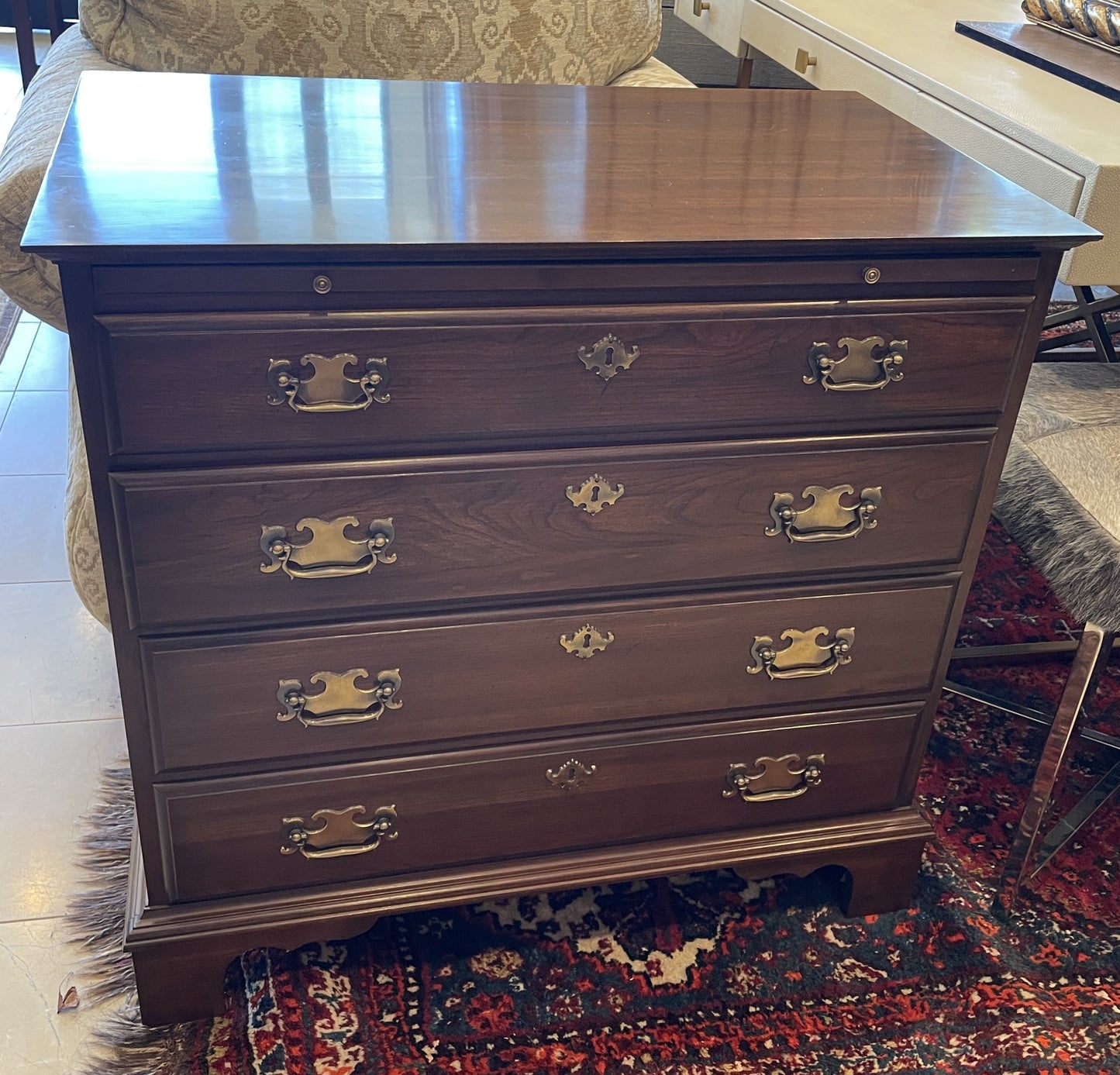 Henkel Harris Block Front Mahogany 5 Drawer Chest (0C401P)