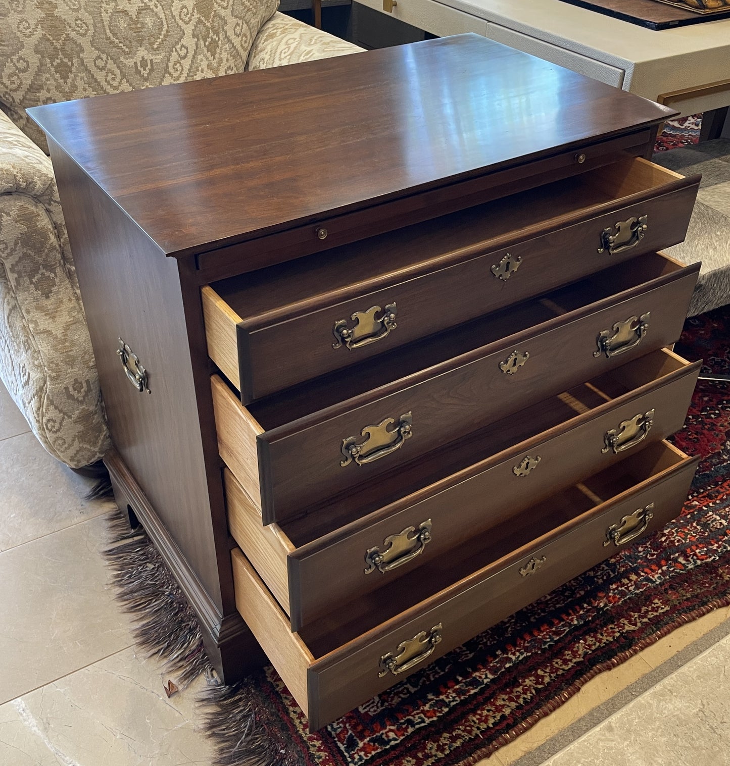 Henkel Harris Block Front Mahogany 5 Drawer Chest (0C401P)