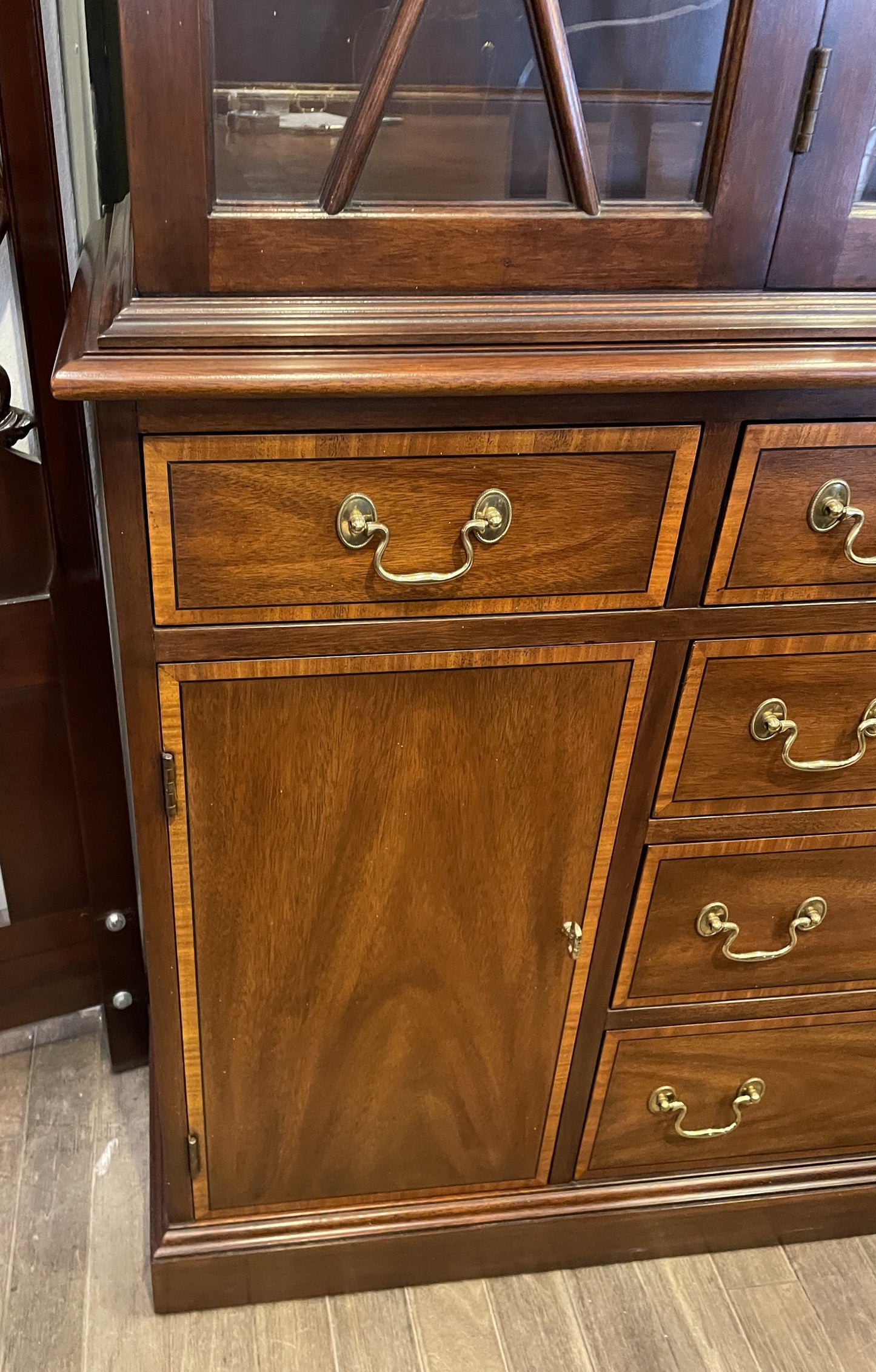 Henkel Harris Georgian Style Breakfront (0C401K)