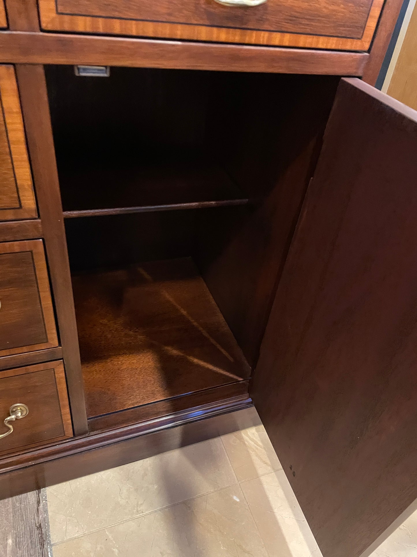 Henkel Harris Georgian Style Breakfront (0C401K)