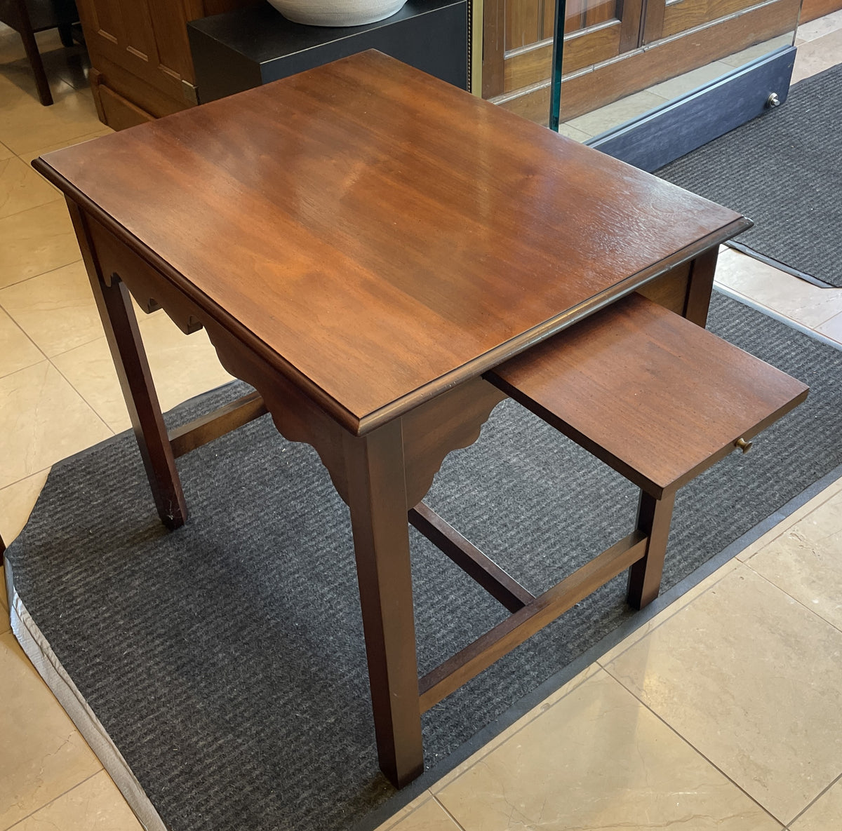 Wright Table Company Tea Table (0C4017)