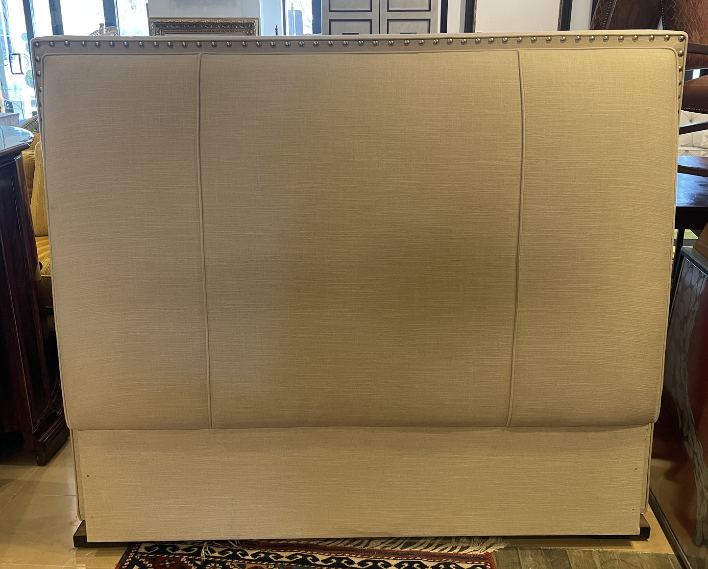 Queen Upholstered Bed. Tufted (0GS003)