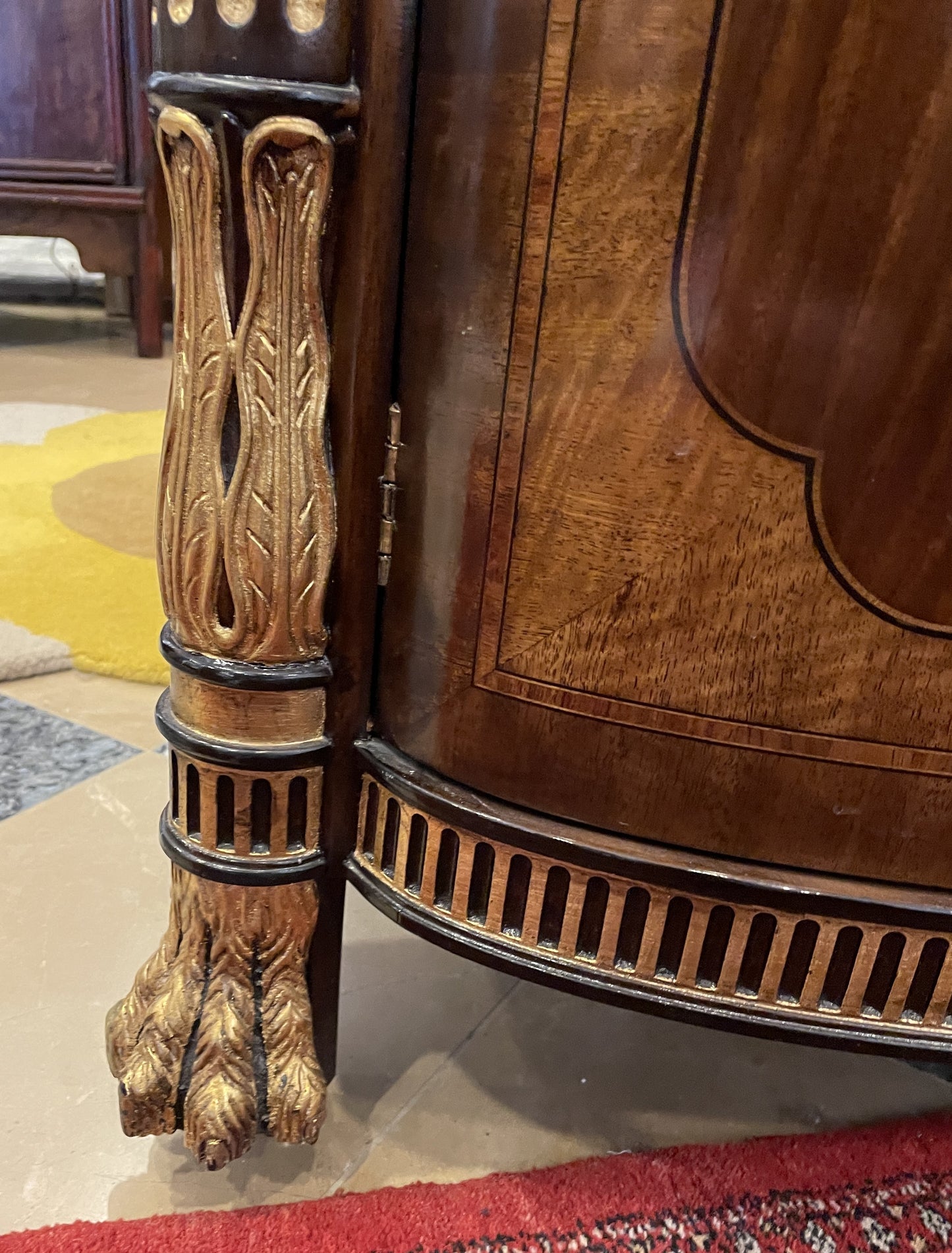 EJ Victor Regency Style Sideboard with Gilded Detail (0KC00C)