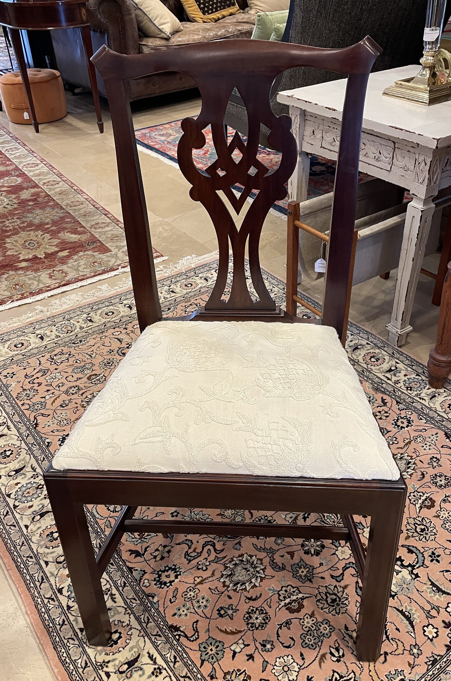 Henkel Harris Chippendale Crewel Dining Chair (0C402L)