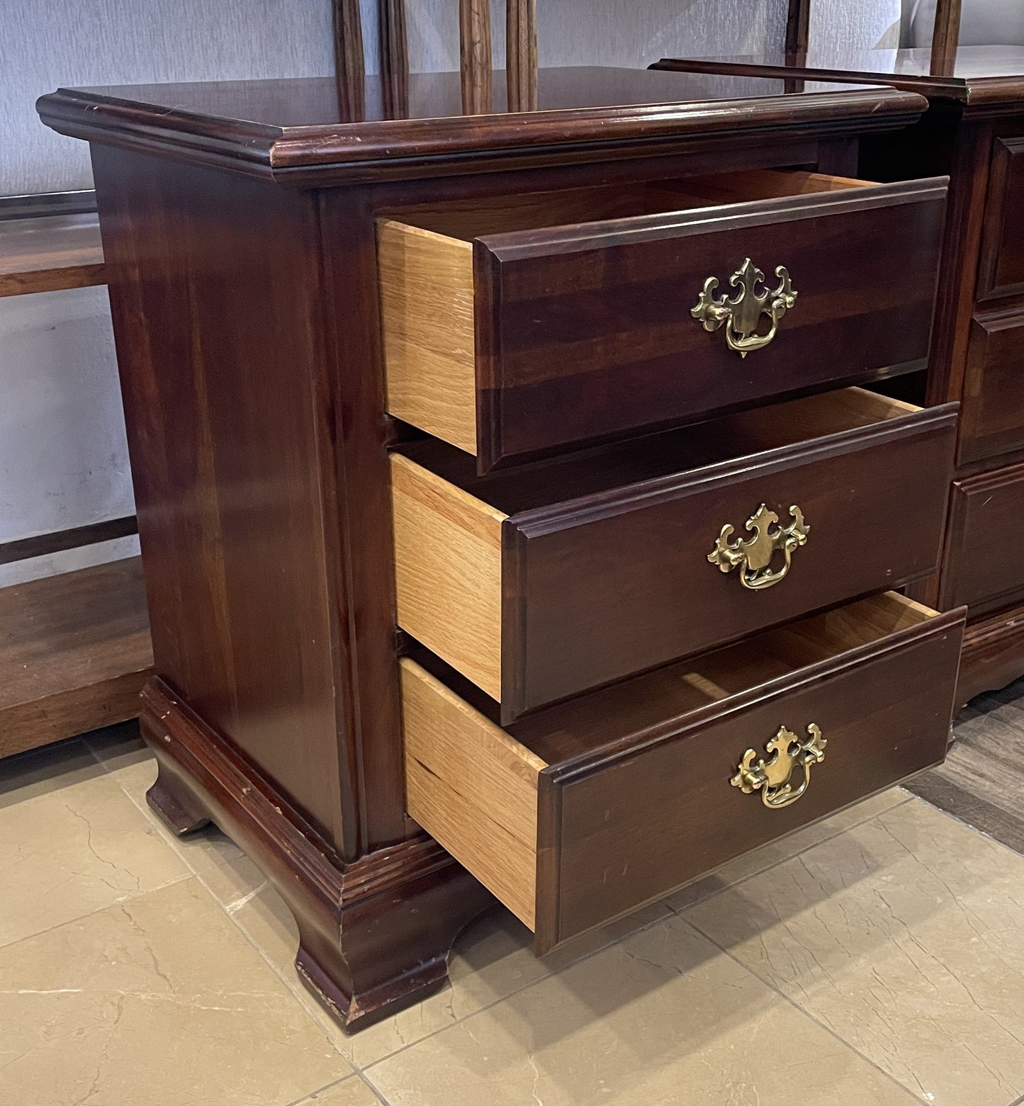 Chippendale Mahogany Three Drawer Nightstand, AS IS (0KC004)