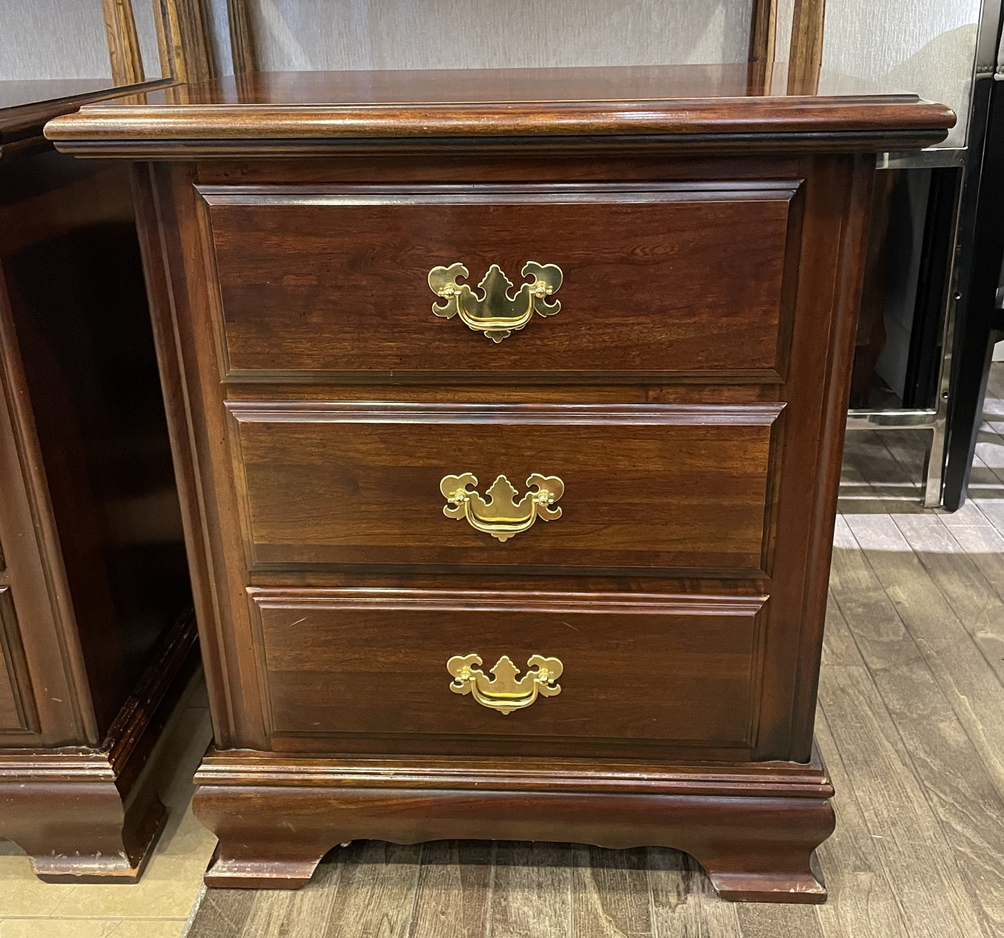 Chippendale Mahogany Three Drawer Nightstand, AS IS (0KC005)