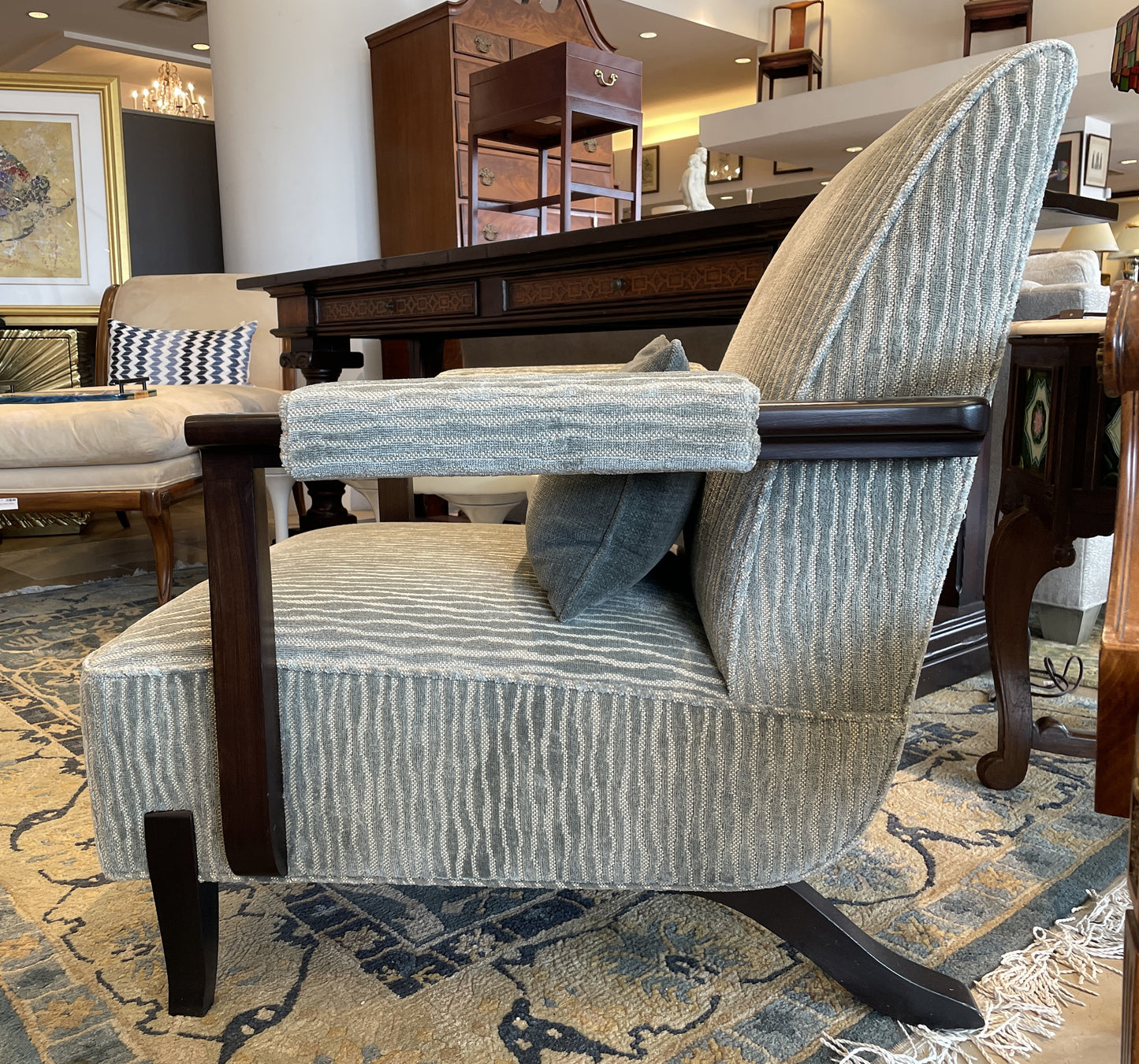 Brusic Rose Custom Lounge Chair (0GD004)