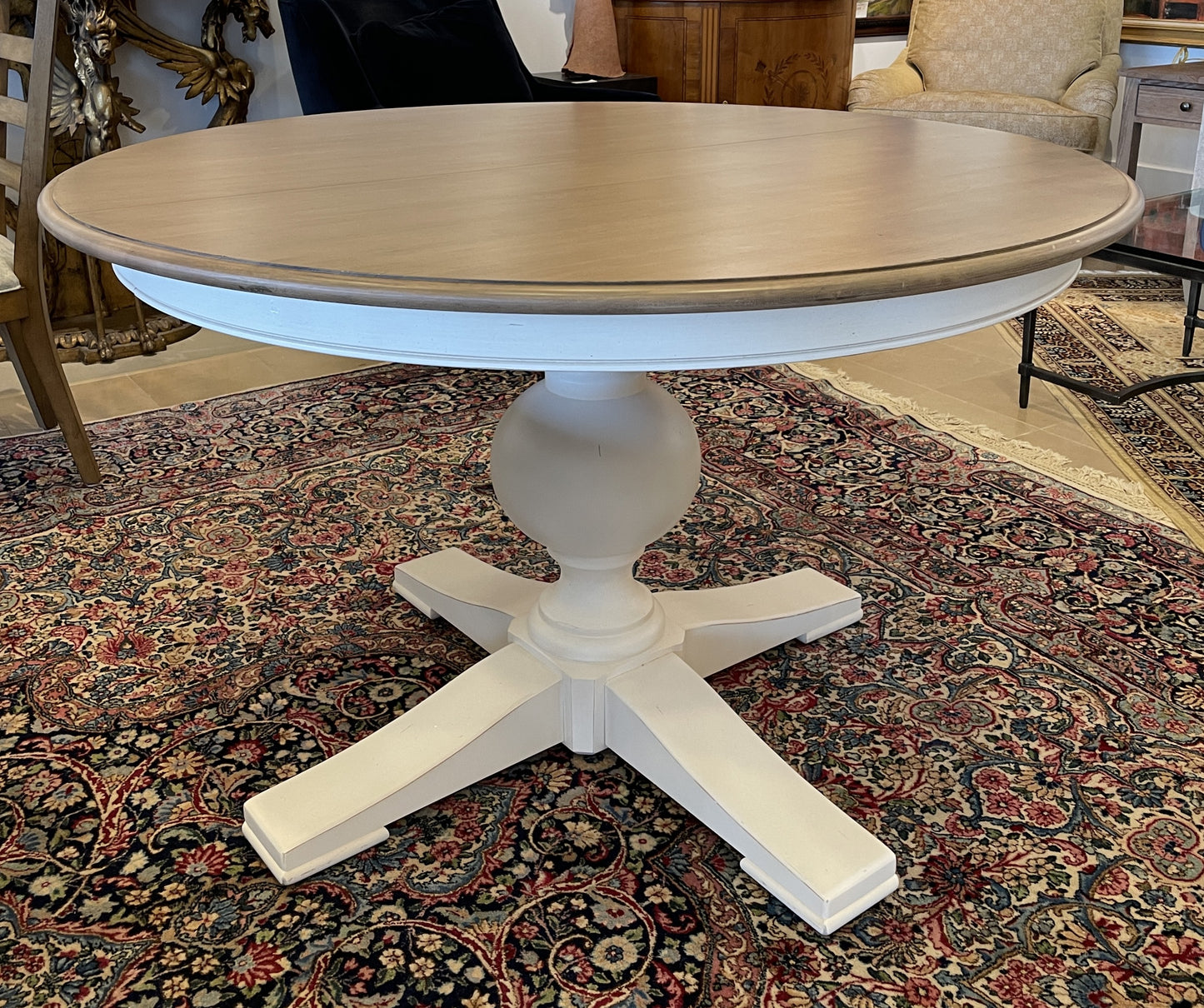 Ethan Allen "Cooper" Dining Table with 18"  Leaf and 5 Chairs (0CF00L)