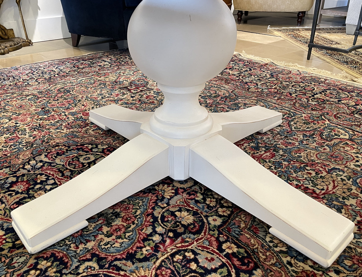 Ethan Allen "Cooper" Dining Table with 18"  Leaf and 5 Chairs (0CF00L)