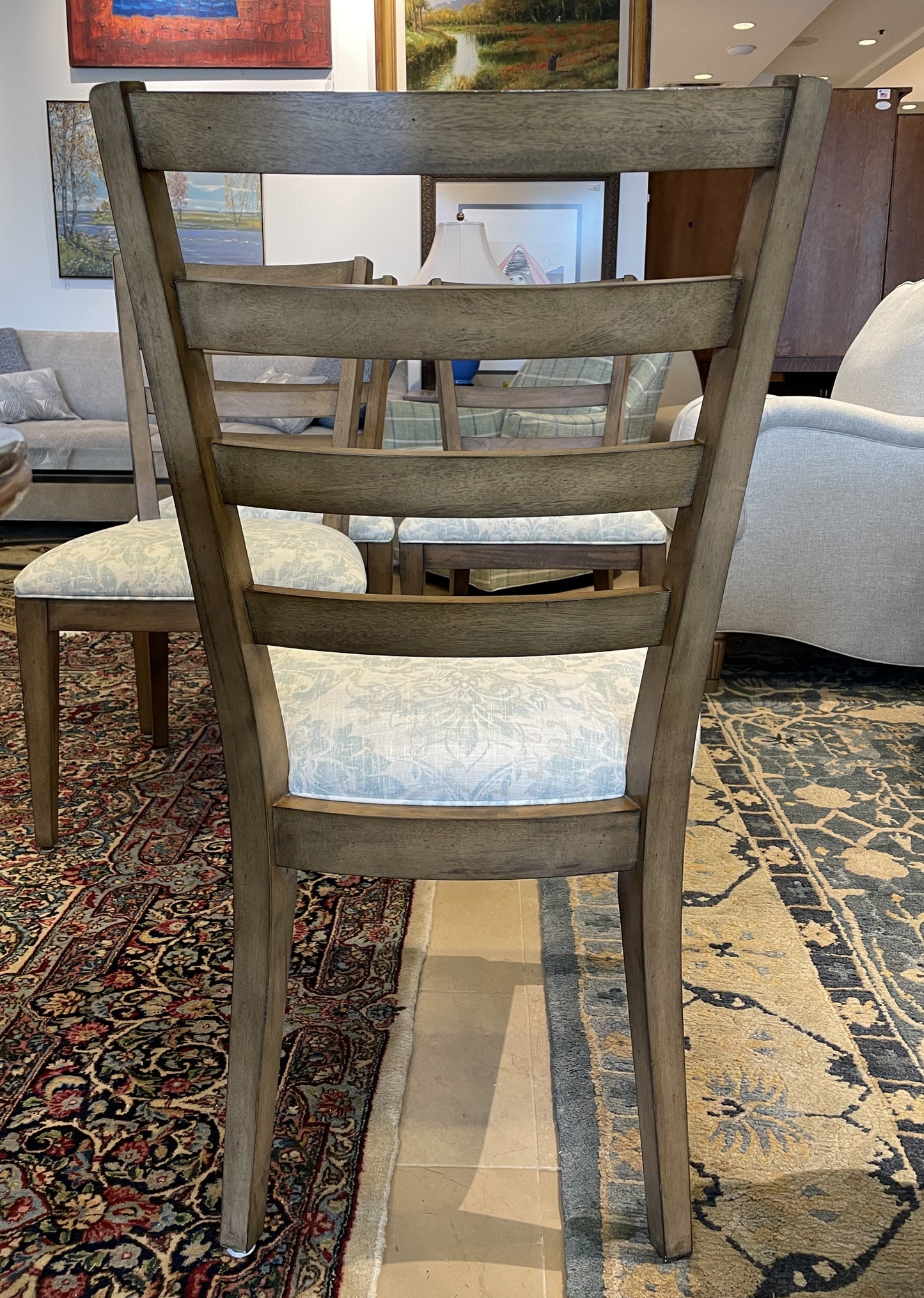 Ethan Allen "Cooper" Dining Table with 18"  Leaf and 5 Chairs (0CF00L)