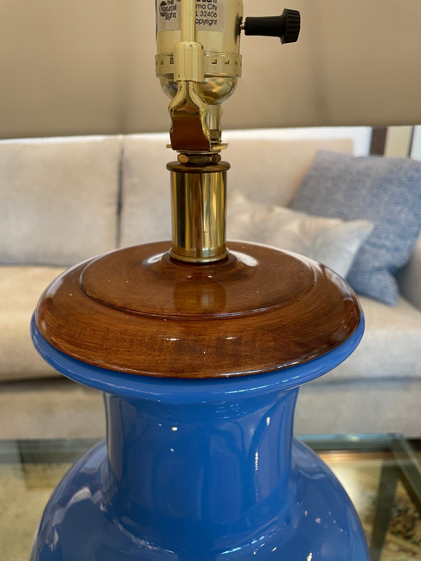 Pair of Asian Blue Urn Table Lamps (0CF001)