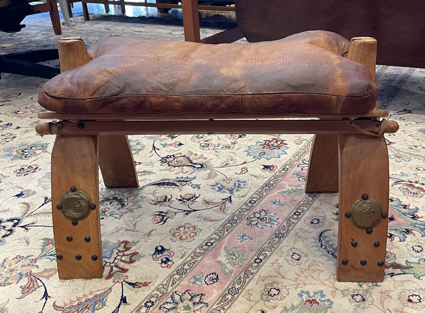 Vintage Camel Saddle/Foot Rest (0B1006)