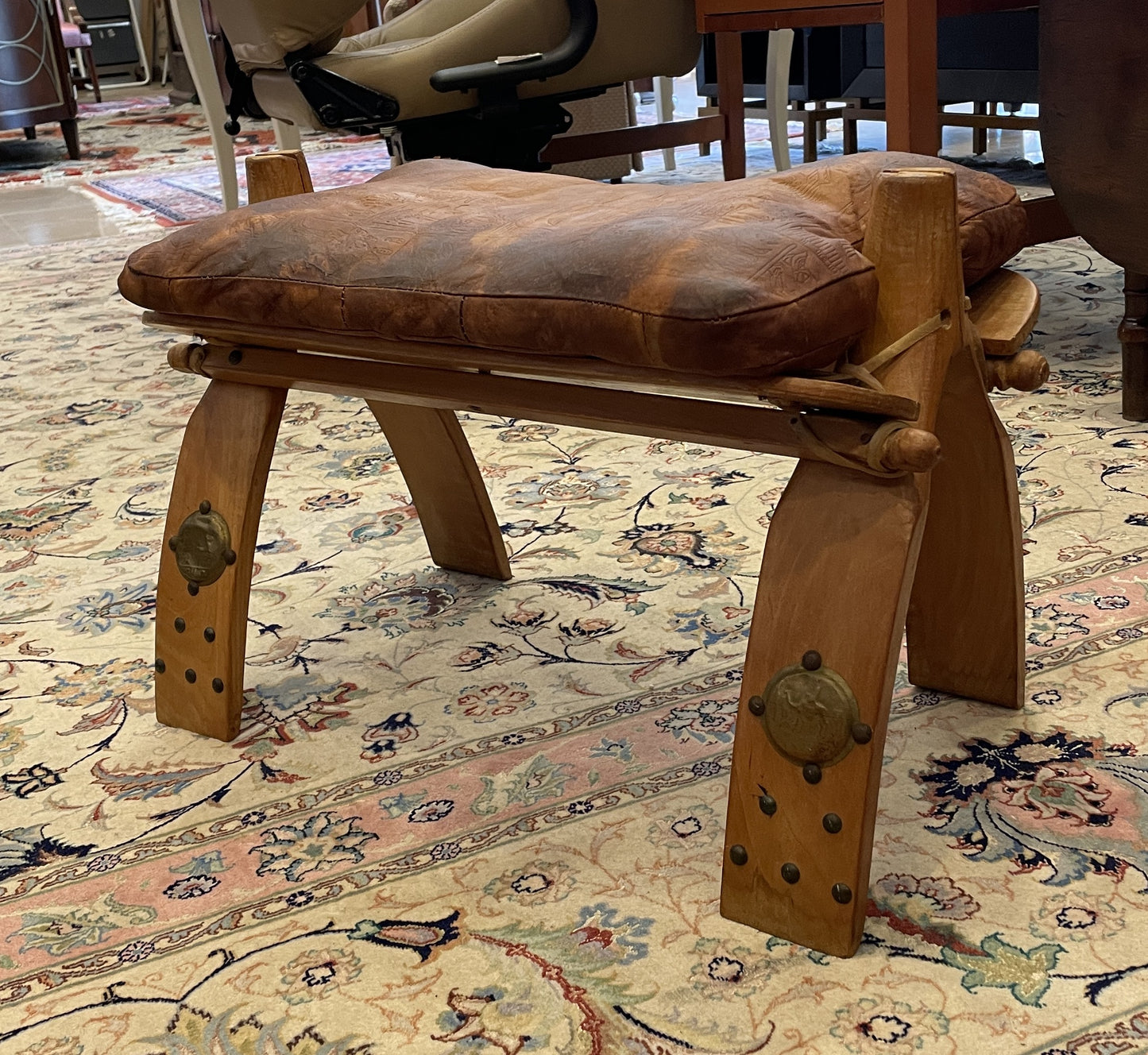 Vintage Camel Saddle/Foot Rest (0B1006)