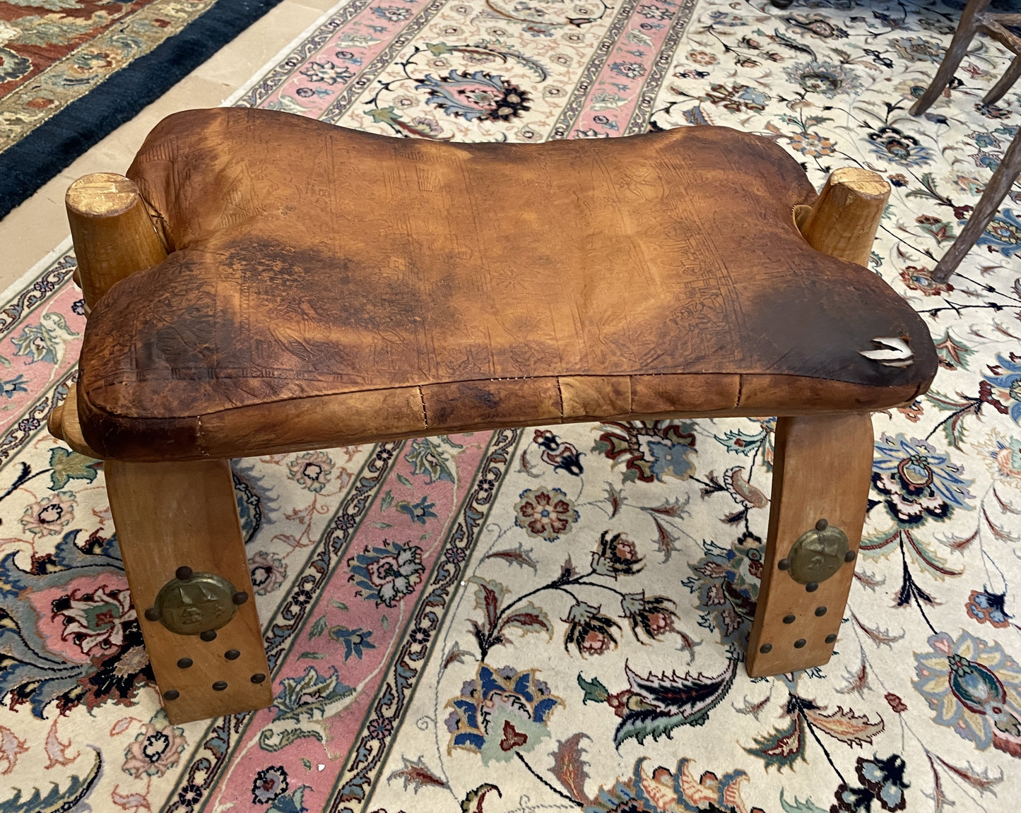 Vintage Camel Saddle/Foot Rest (0B1006)