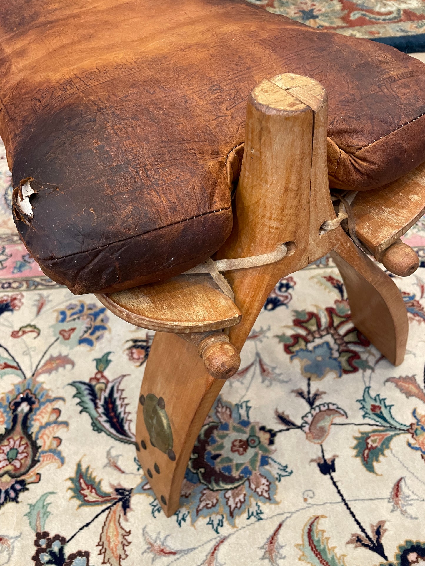 Vintage Camel Saddle/Foot Rest (0B1006)
