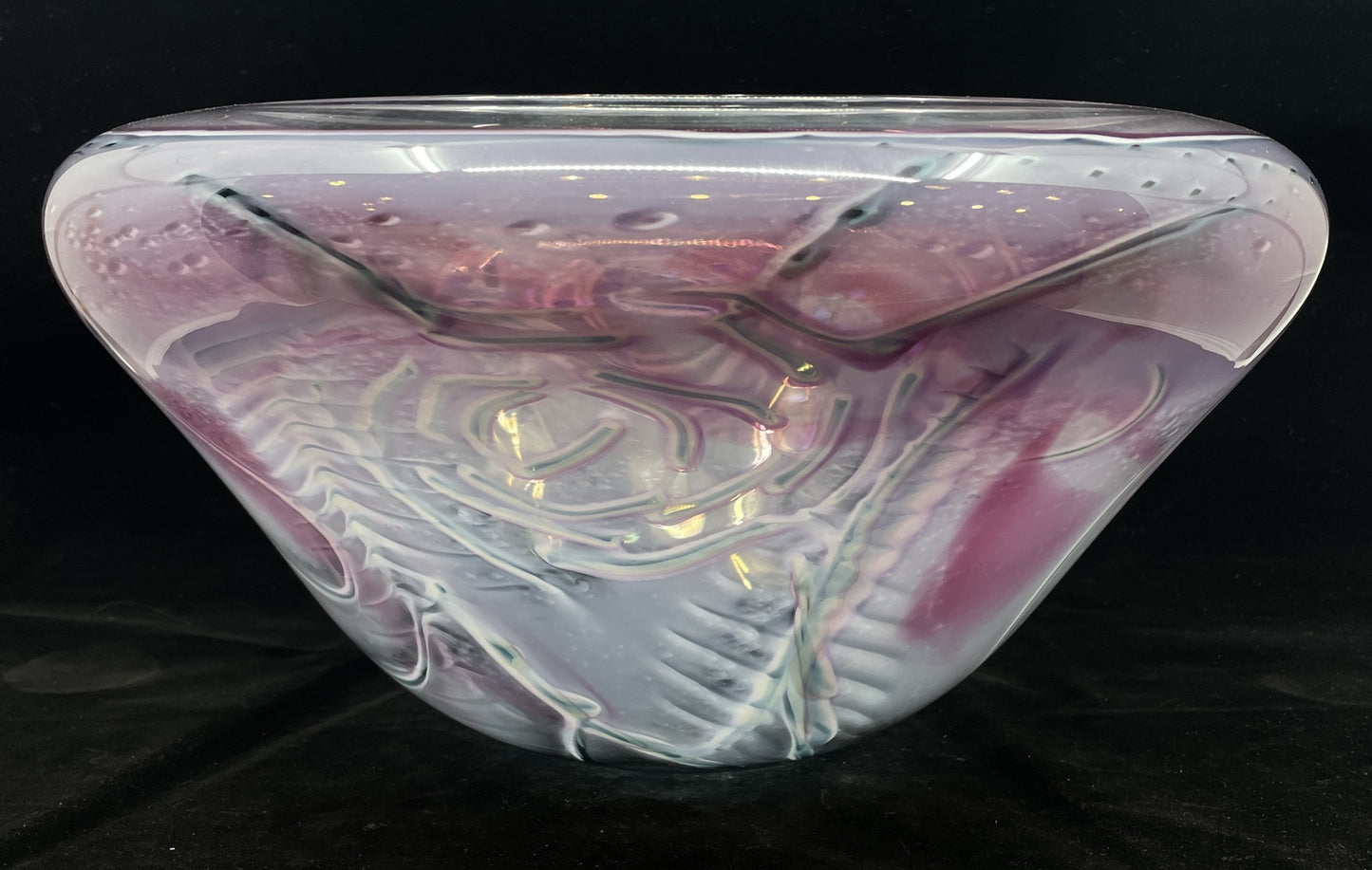 Robinson Scott Hand Blown Center Bowl in Purple, signed (0KC00G)