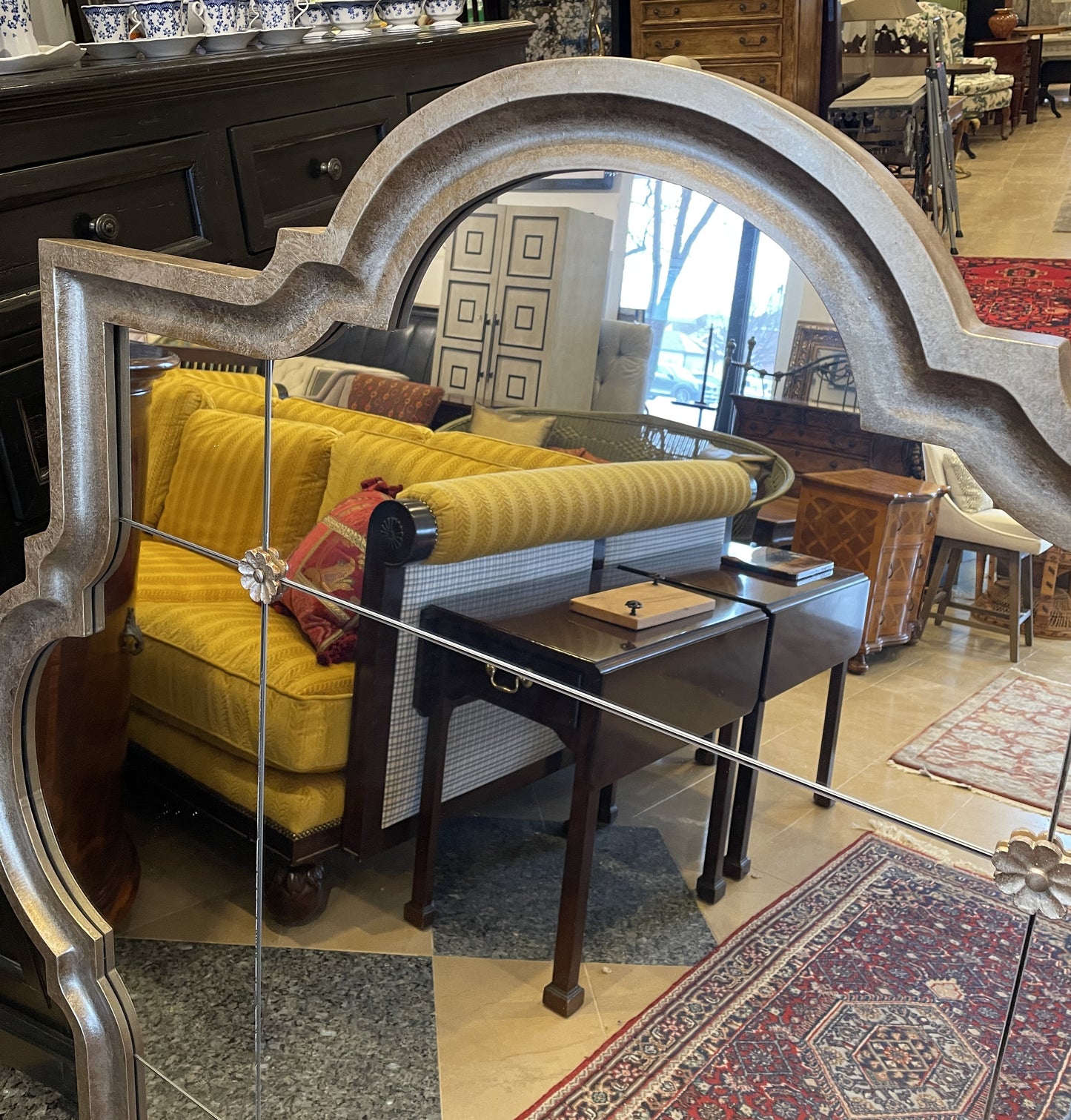 Ogee shaped Mirror in Mixed Metal (0KF00E)