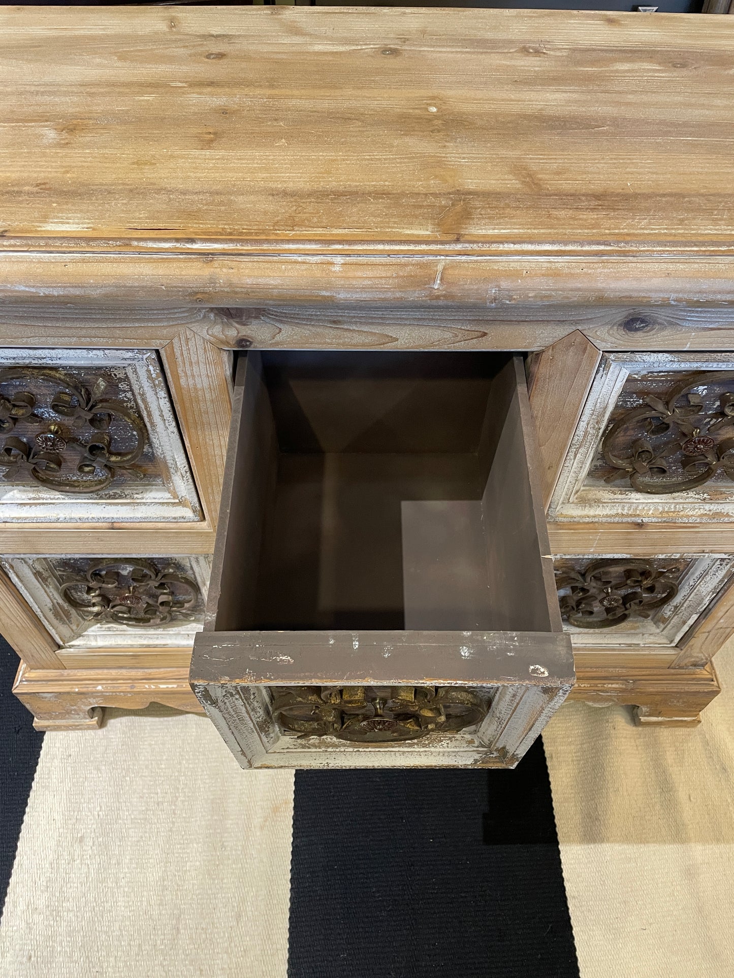 Iron Front 6 Drawer Storage Chest (0KF00D)