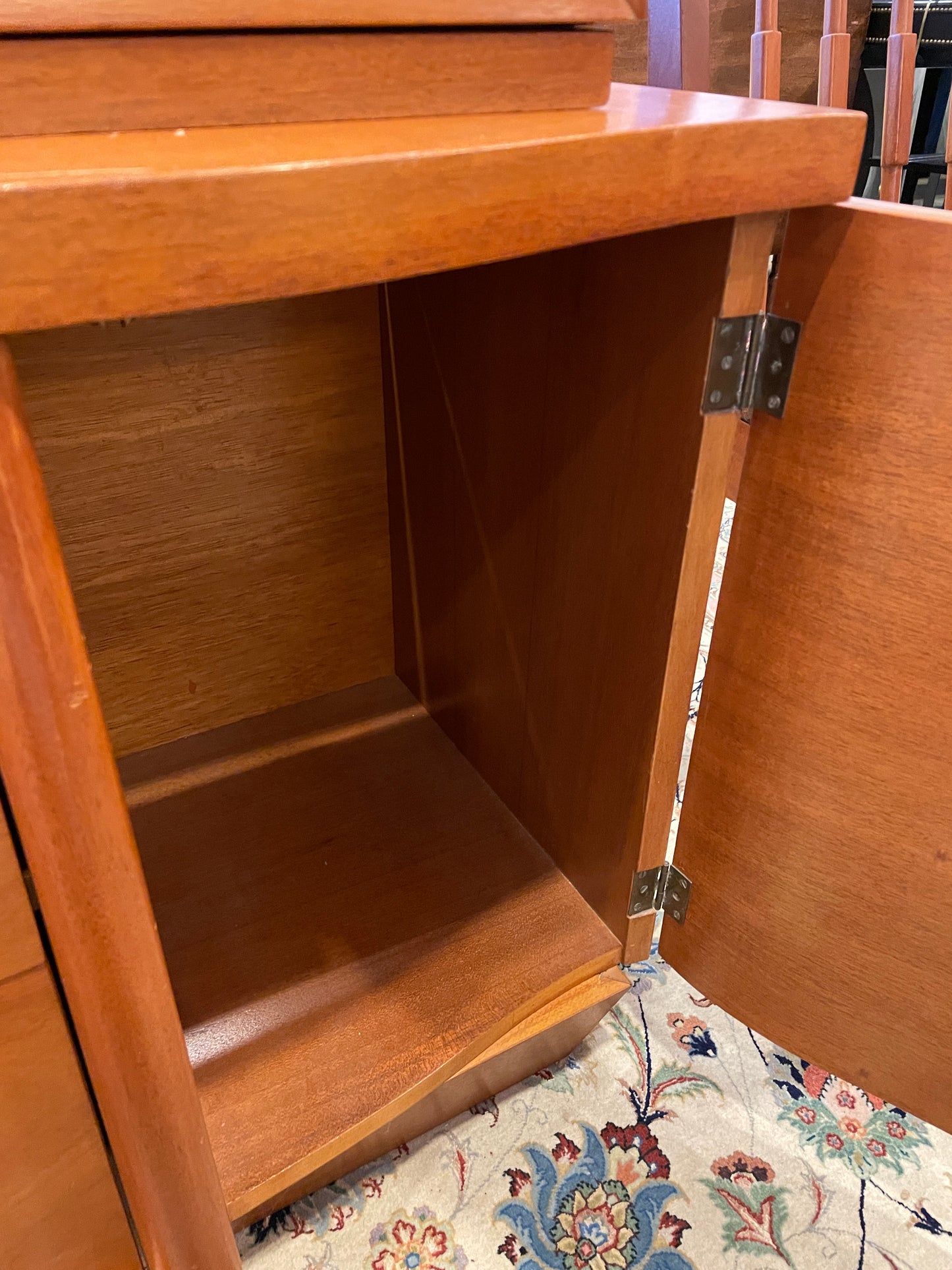 Sieling Modern Breakfront/Sideboard (0GL005)