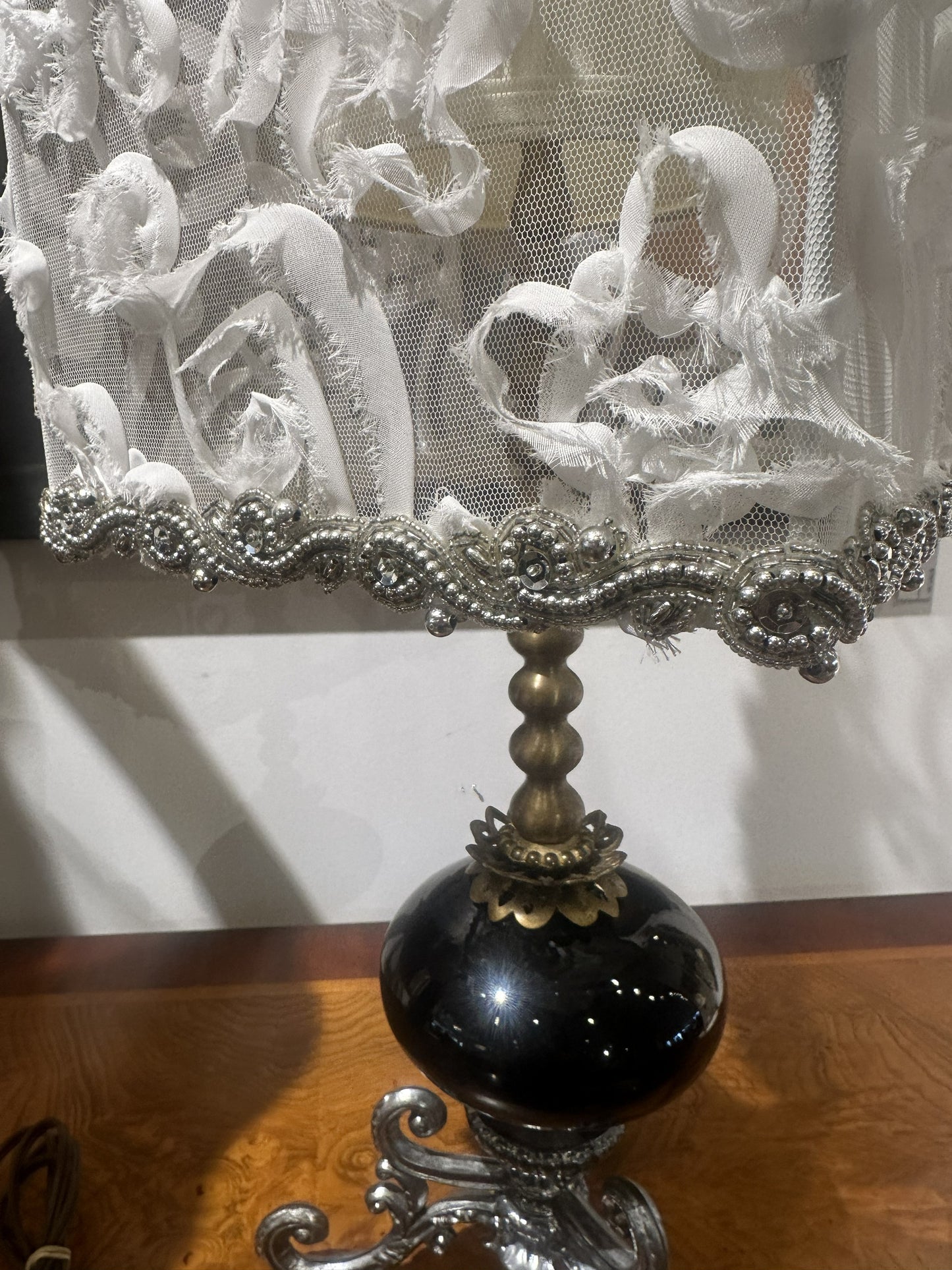 Luna Bella Scrolled Shade Lamp (0H2001)