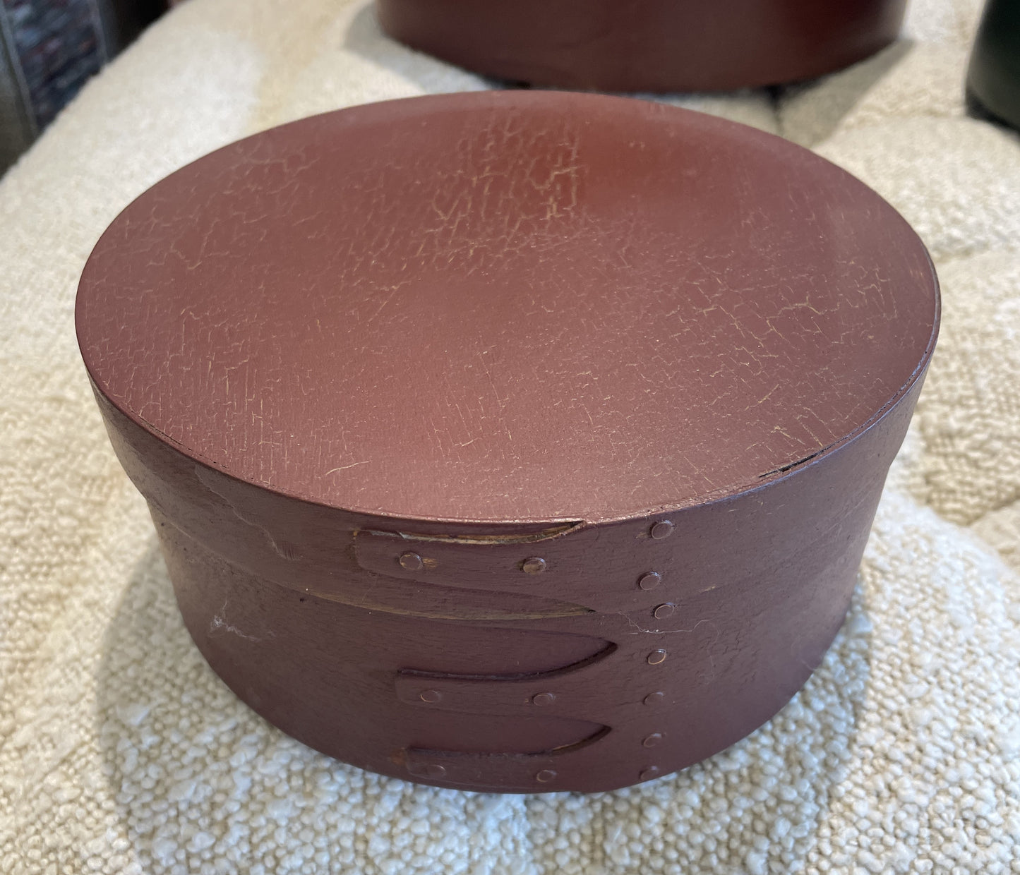 Set of 9 Multicolored Round Shaker Boxes (0C402H)