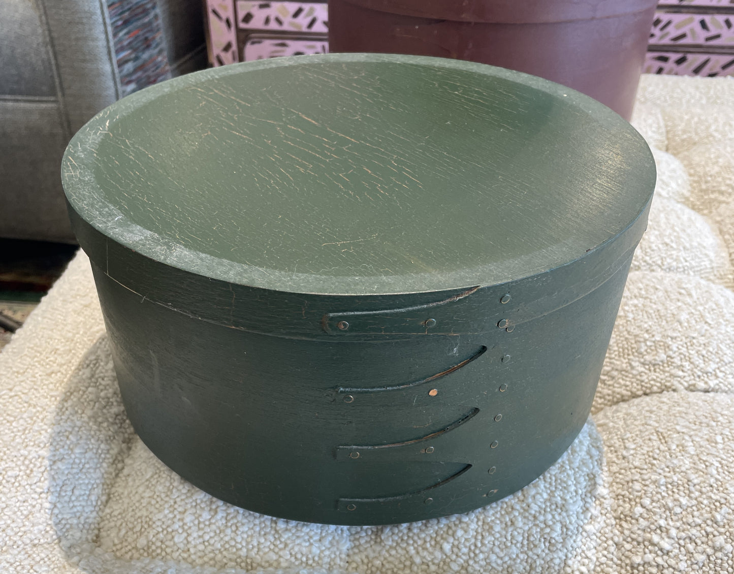 Set of 9 Multicolored Round Shaker Boxes (0C402H)