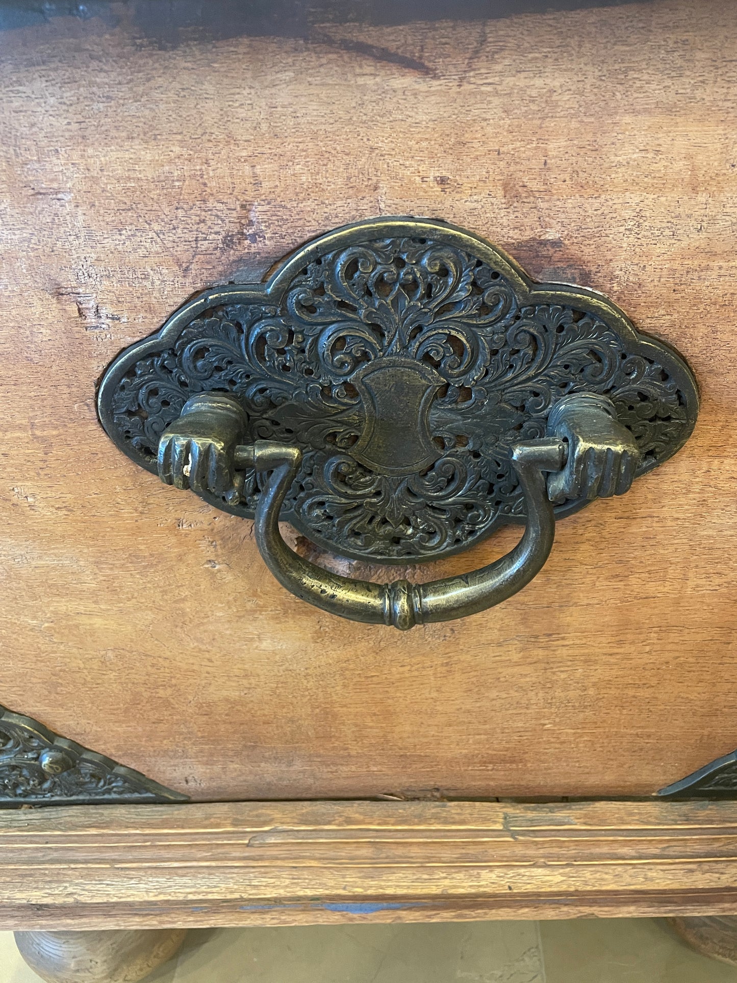 Antique Coffer with Metal Adornment, 18th Century (0KC002)
