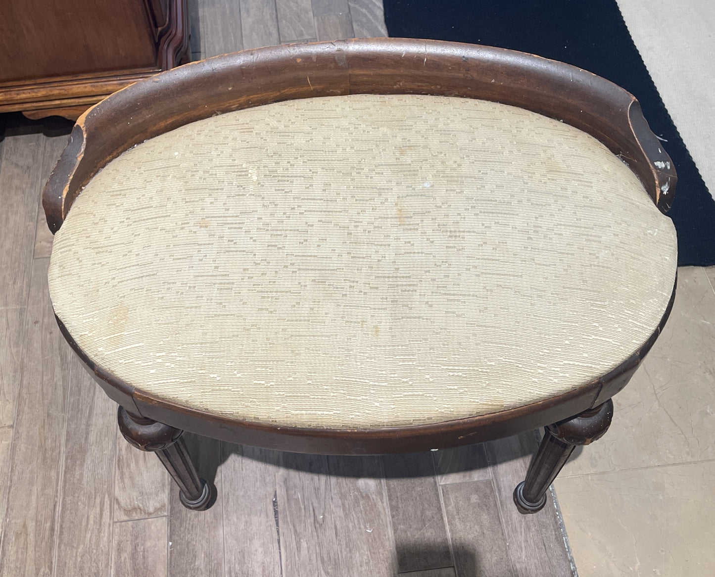 Vanity with Bench, AS IS (0KB001)