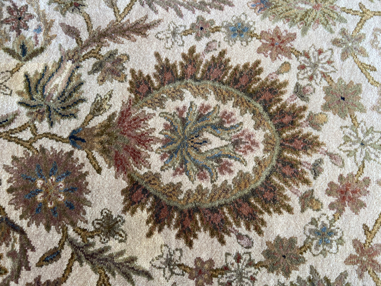 Hand Knotted Moss and Mauve Rug (24220)