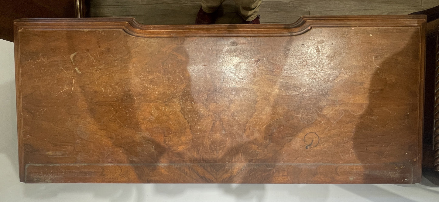 Vanity with Bench, AS IS (0KB001)