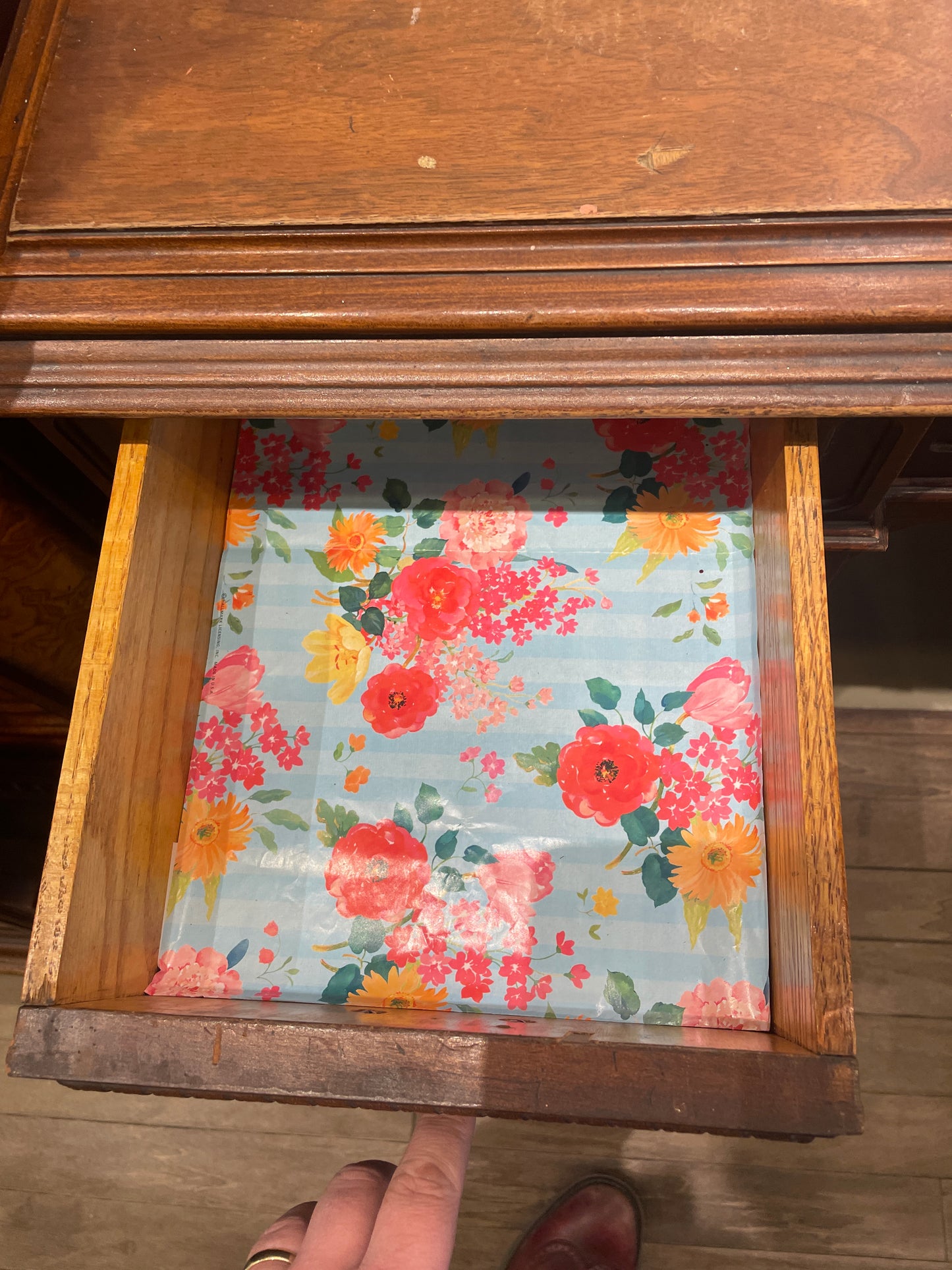 Vanity with Bench, AS IS (0KB001)