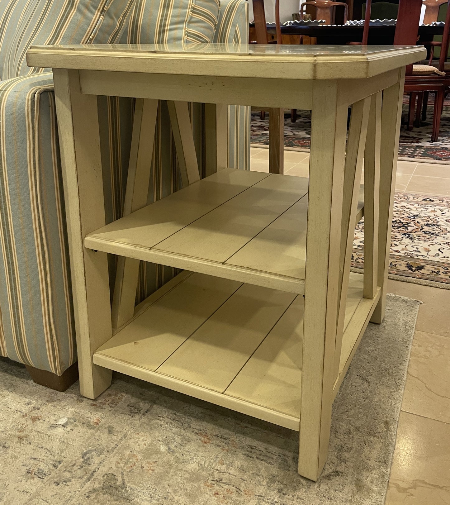Shabby Chic/Farmhouse Plank Style End Table (2 Available) (0CF015)