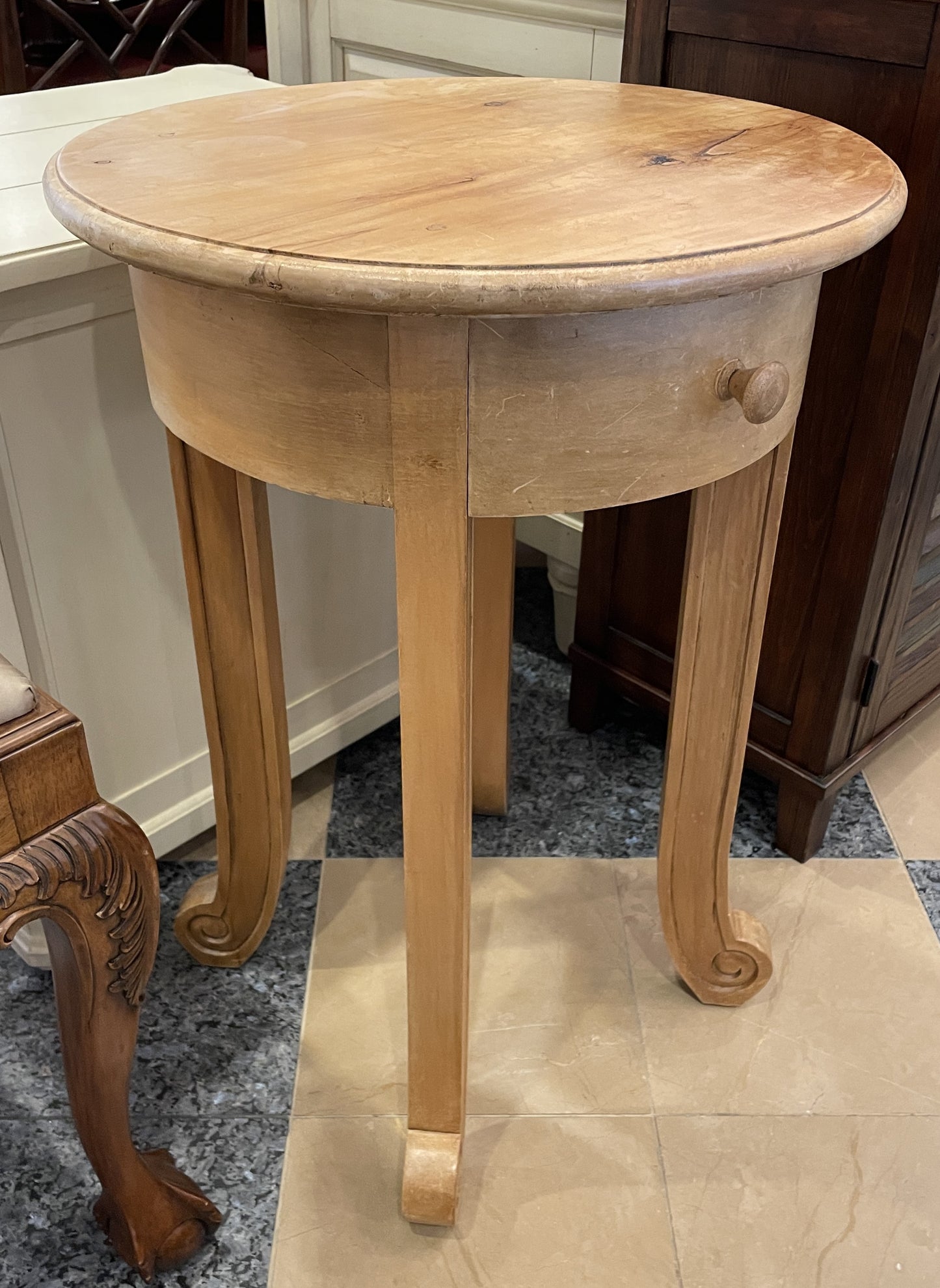 Eclexion Designs Pine End Table, AS IS (0GN007)