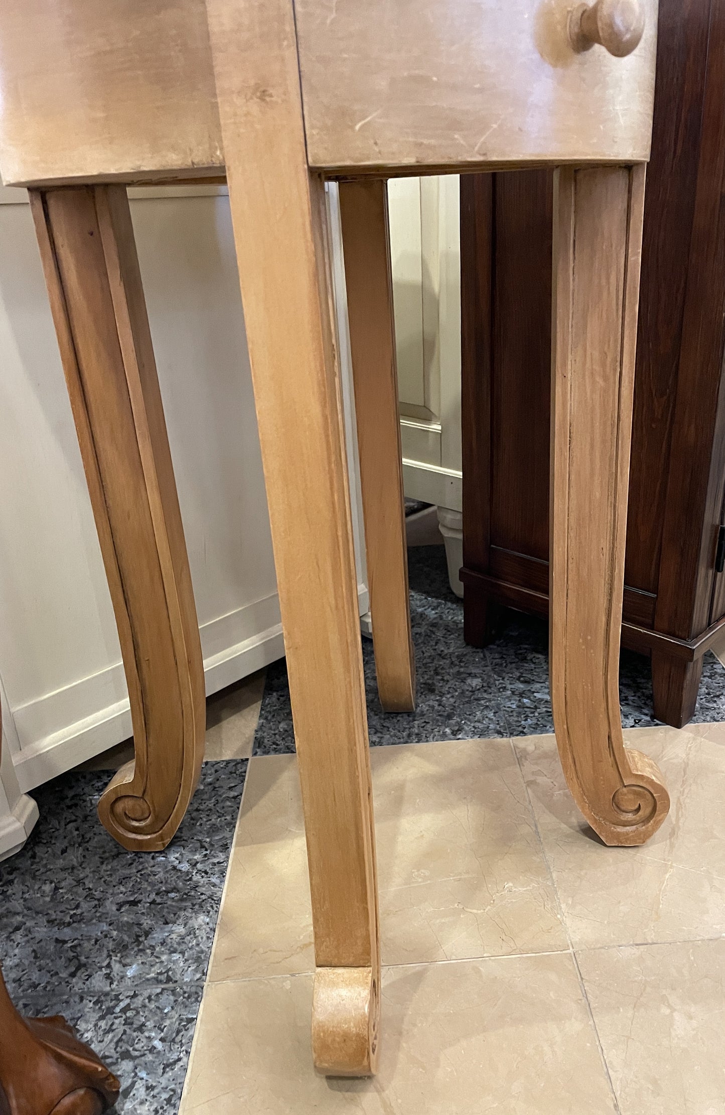 Eclexion Designs Pine End Table, AS IS (0GN007)