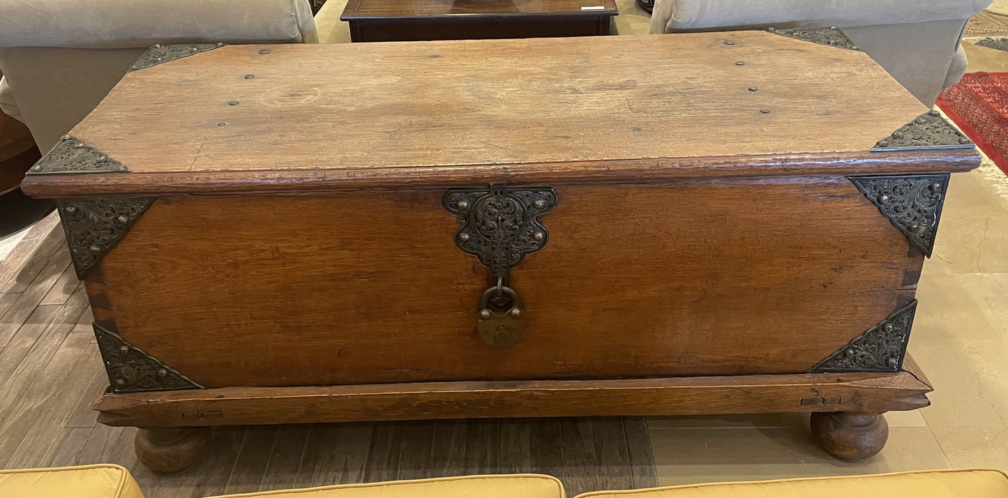 Antique Coffer with Metal Adornment, 18th Century (0KC002)