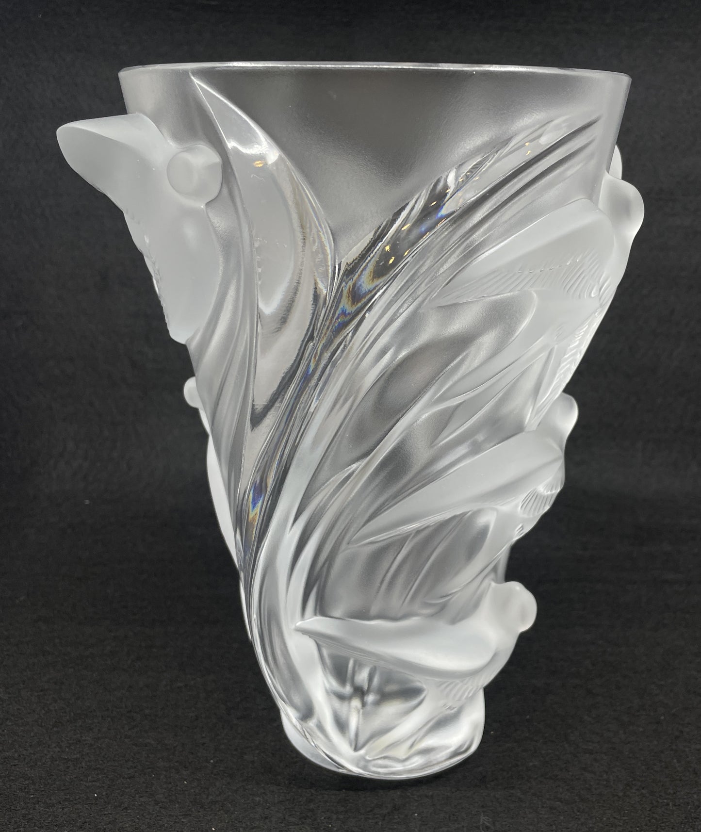 Lalique Martinets Vase NO BOX (0LW002)